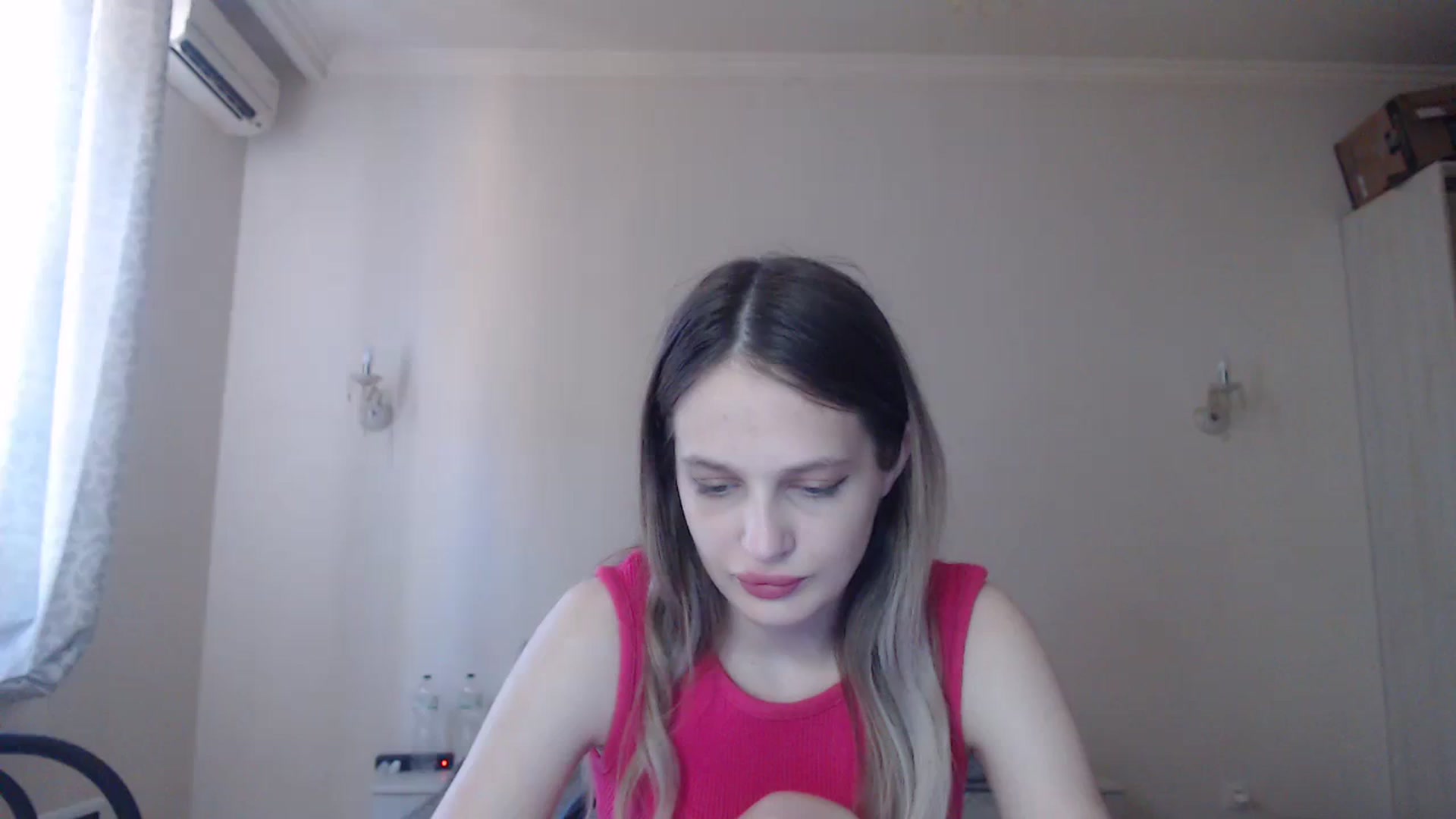 Gallery image thumbnail from Lola_vi's myfreecams stream on, 08/14/2023, 11:24 image 10 of 20