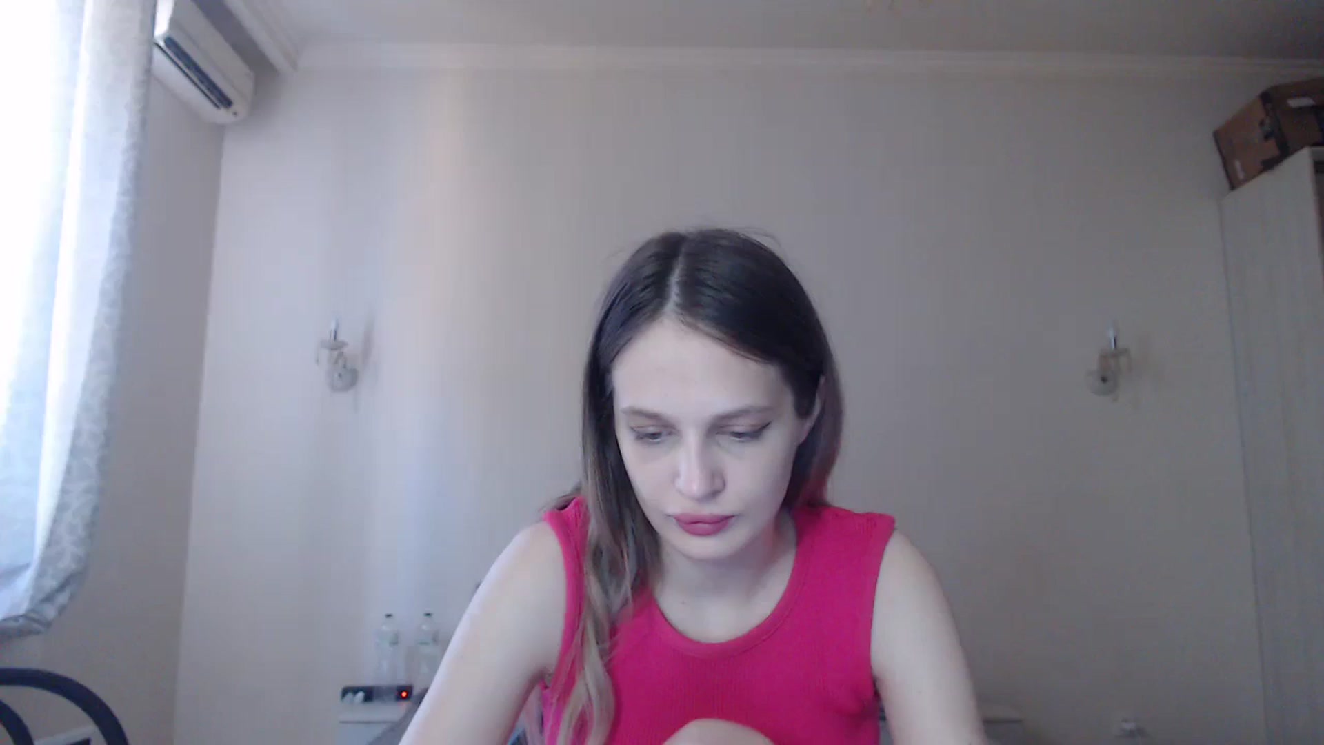 Gallery image thumbnail from Lola_vi's myfreecams stream on, 08/14/2023, 11:24 image 15 of 20