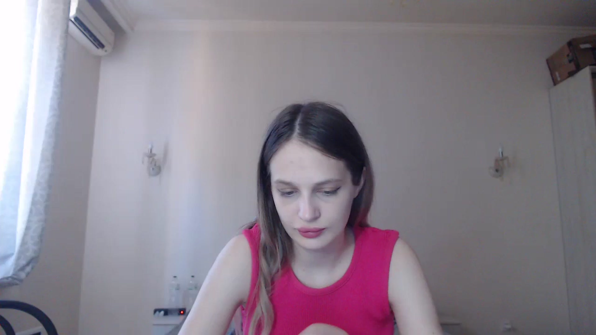 Gallery image thumbnail from Lola_vi's myfreecams stream on, 08/14/2023, 11:24 image 14 of 20