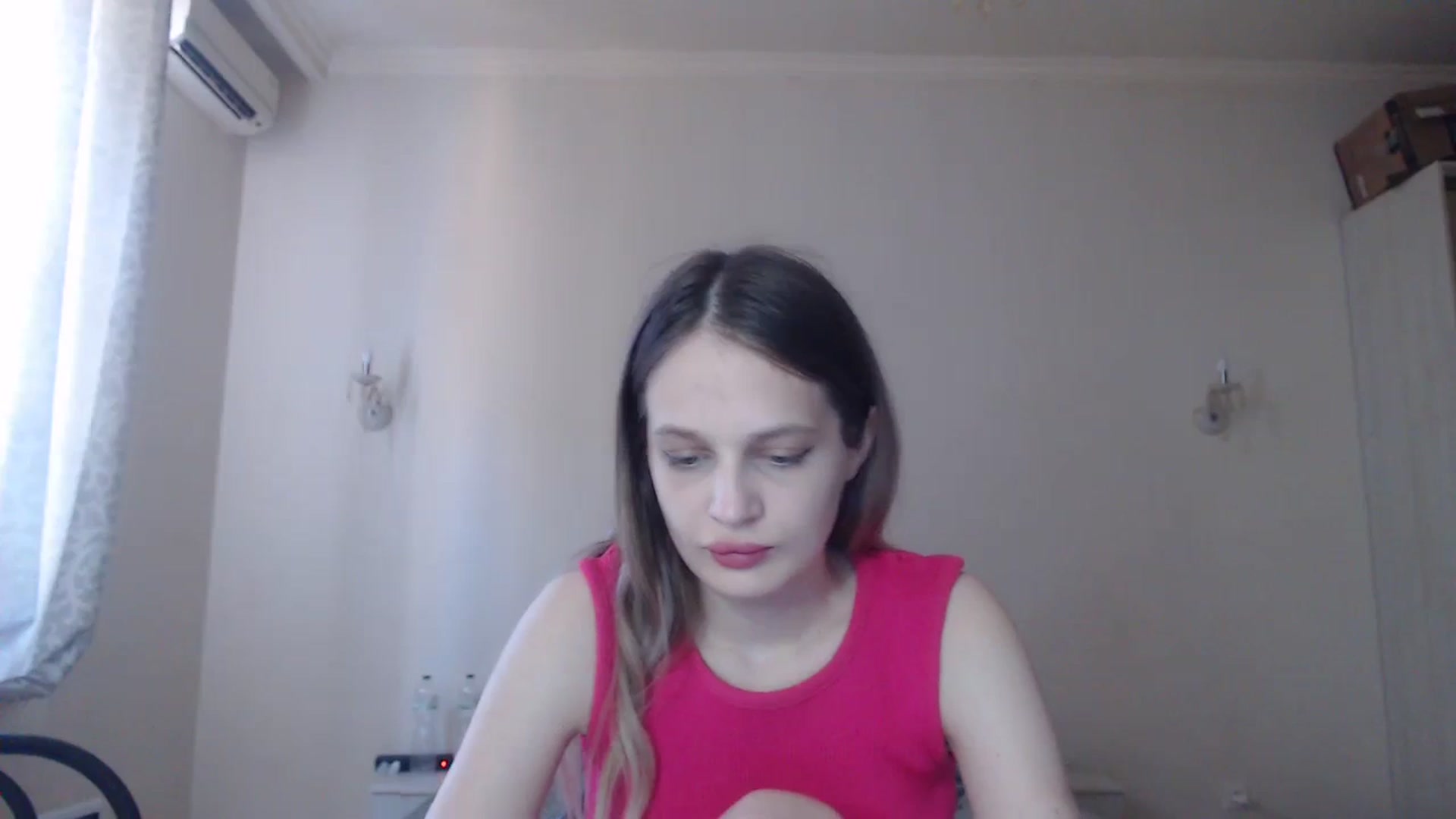 Gallery image thumbnail from Lola_vi's myfreecams stream on, 08/14/2023, 11:24 image 16 of 20