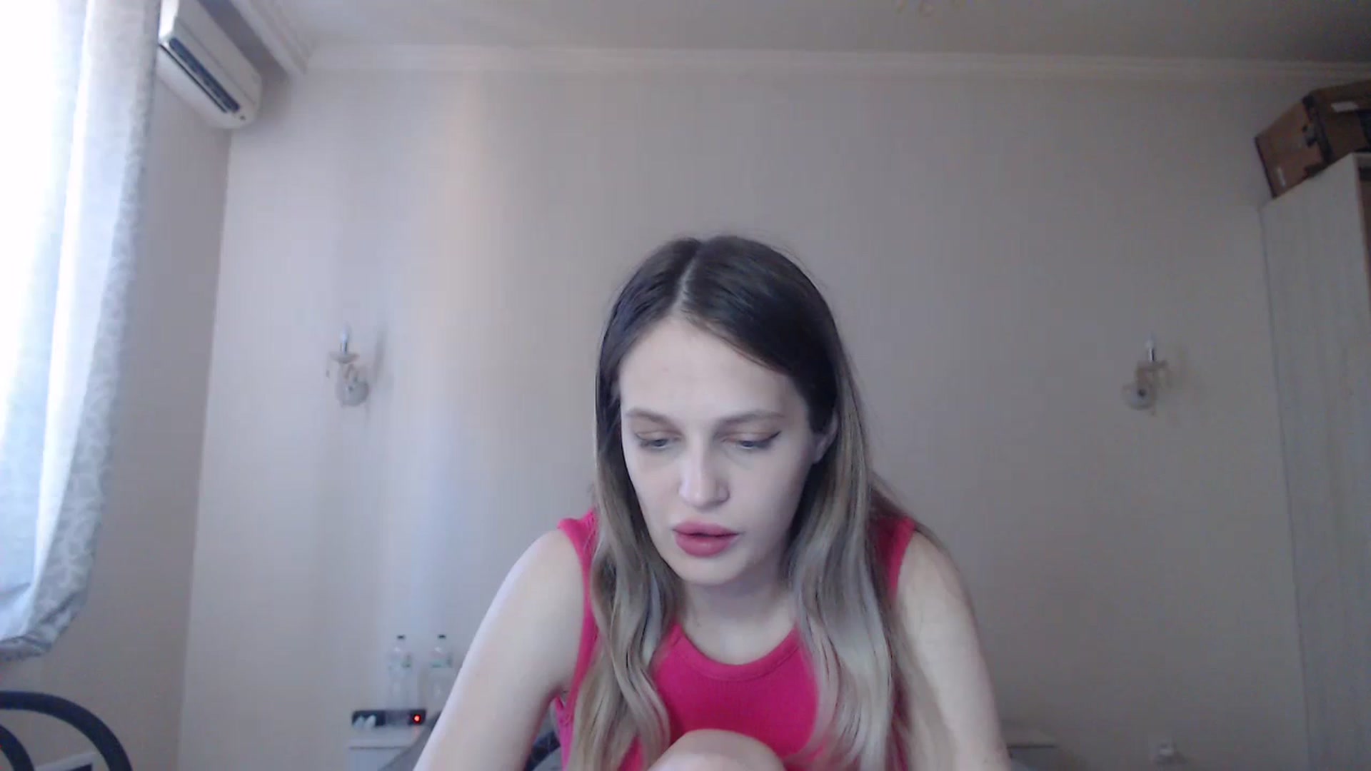 Gallery image thumbnail from Lola_vi's myfreecams stream on, 08/14/2023, 11:45 image 9 of 20