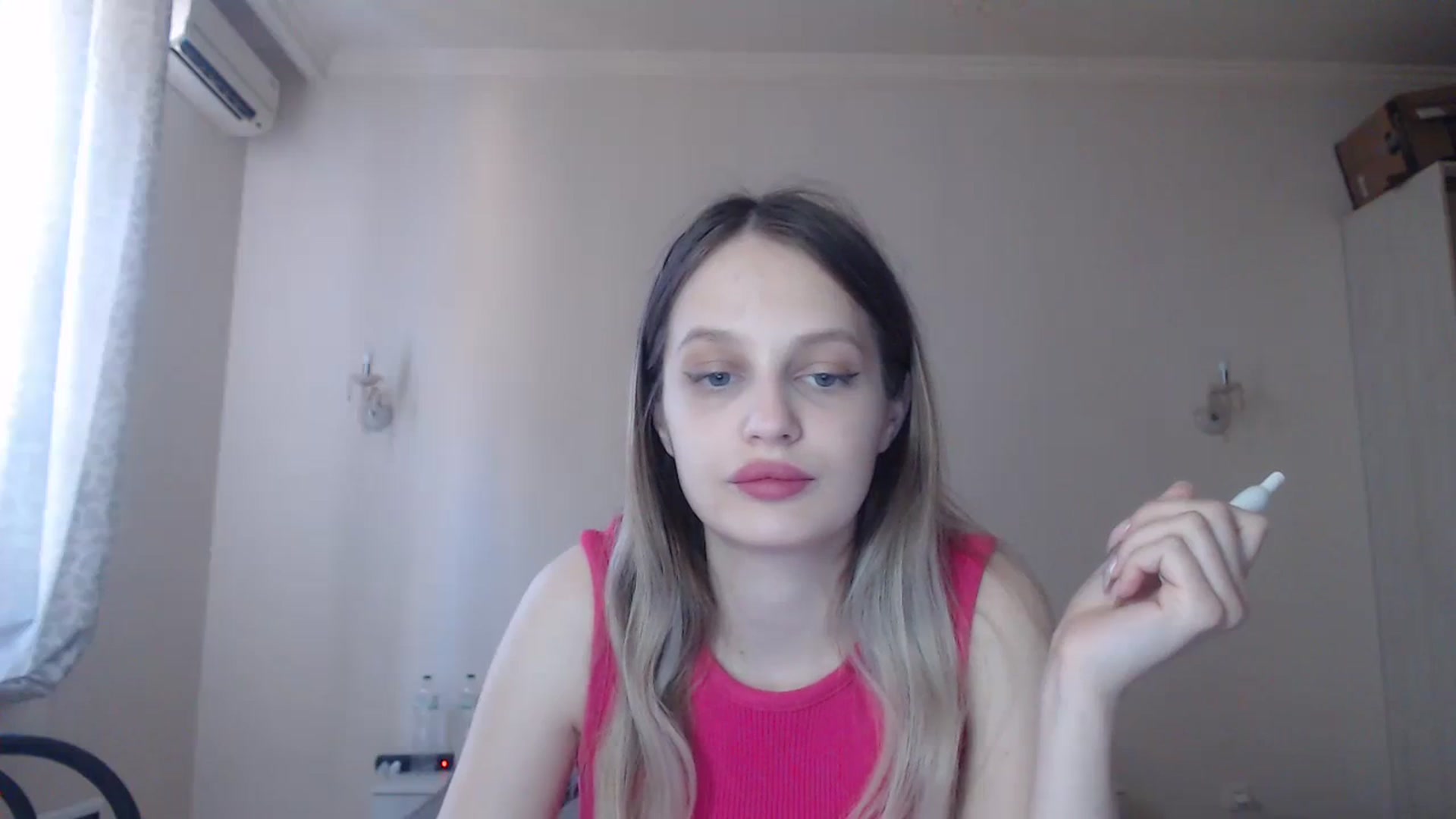 Gallery image thumbnail from Lola_vi's myfreecams stream on, 08/14/2023, 11:45 image 14 of 20