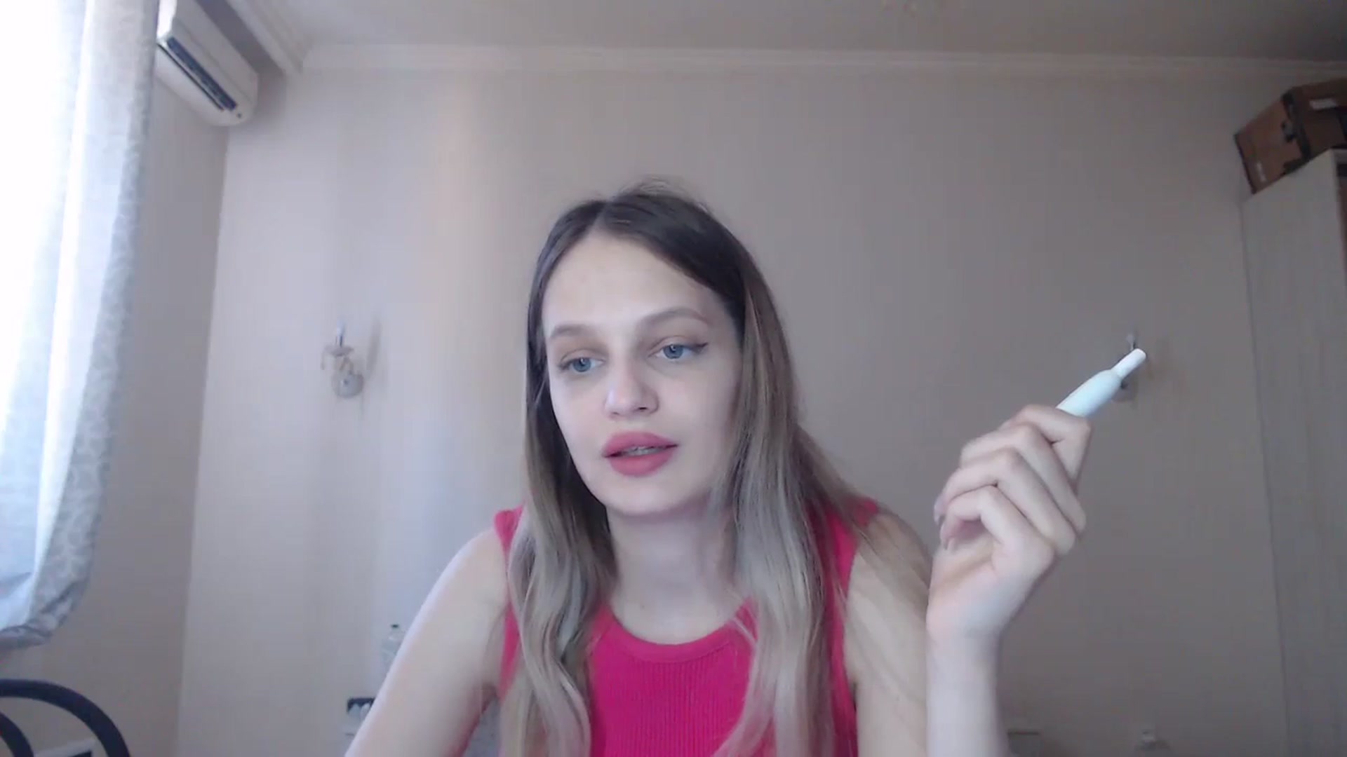 Gallery image thumbnail from Lola_vi's myfreecams stream on, 08/14/2023, 11:45 image 17 of 20