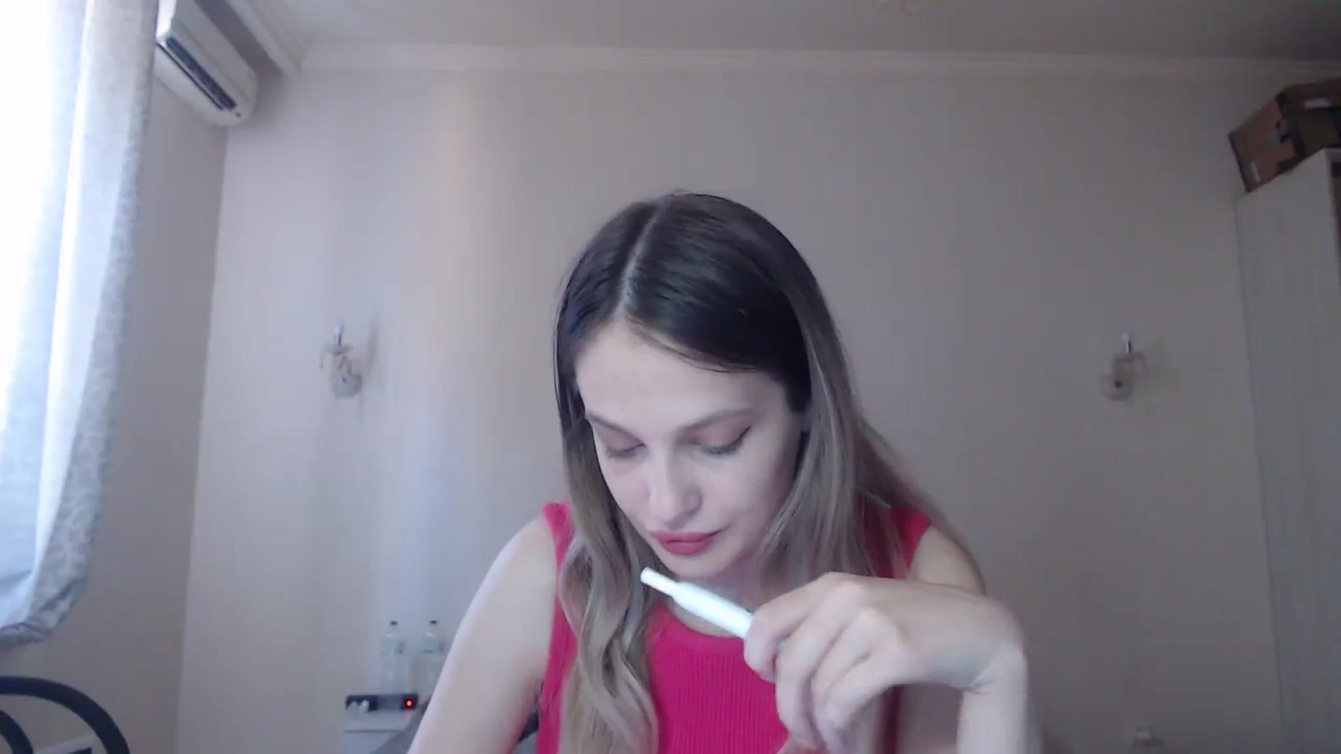 Gallery image thumbnail from Lola_vi's myfreecams stream on, 08/14/2023, 11:45 image 16 of 20
