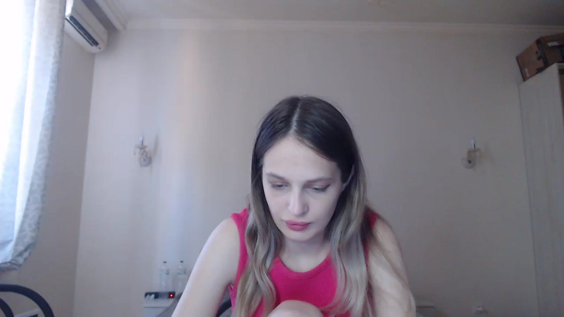 Gallery image thumbnail from Lola_vi's myfreecams stream on, 08/14/2023, 11:45 image 8 of 20