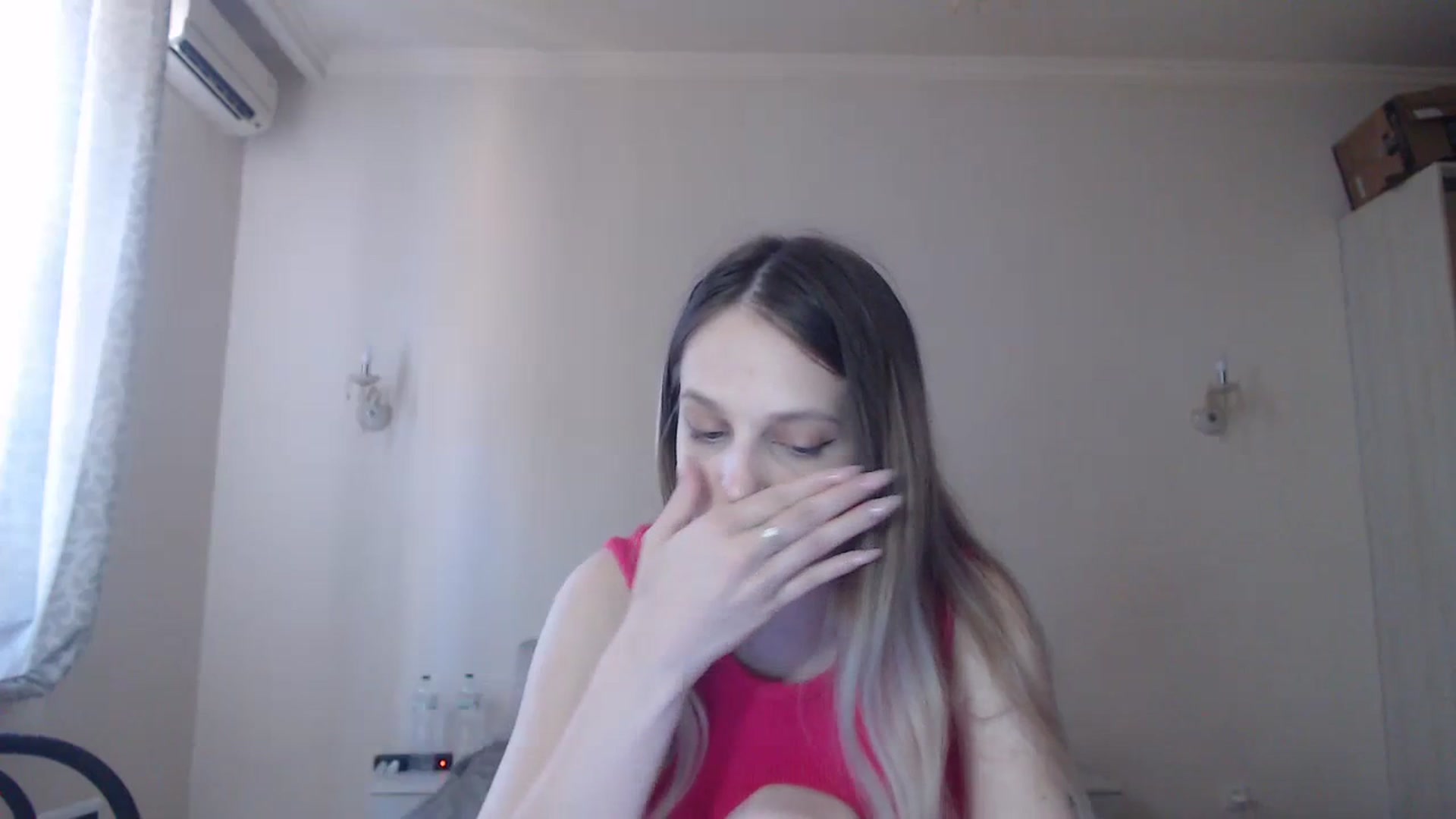 Gallery image thumbnail from Lola_vi's myfreecams stream on, 08/14/2023, 11:45 image 5 of 20