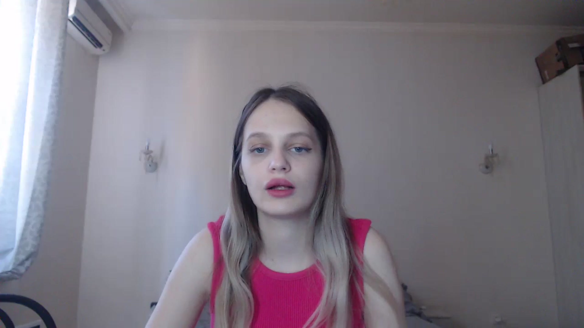 Gallery image thumbnail from Lola_vi's myfreecams stream on, 08/14/2023, 11:45 image 19 of 20