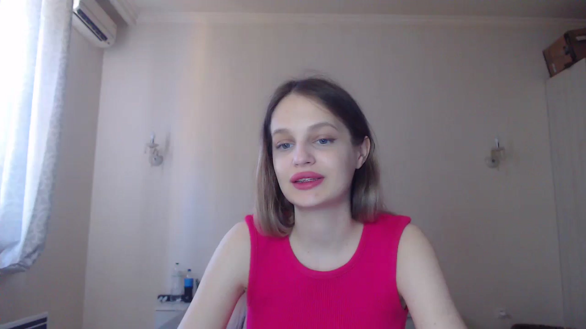 Gallery image thumbnail from Lola_vi's myfreecams stream on, 08/16/2023, 10:45 image 16 of 20