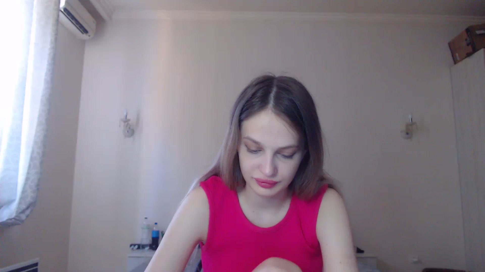 Gallery image thumbnail from Lola_vi's myfreecams stream on, 08/16/2023, 10:45 image 3 of 20