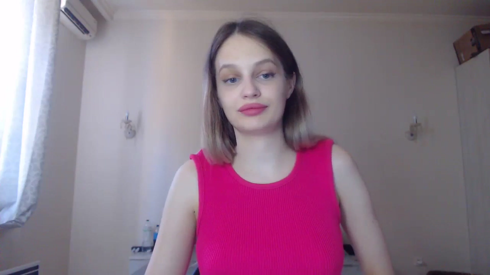 Gallery image thumbnail from Lola_vi's myfreecams stream on, 08/16/2023, 10:45 image 20 of 20