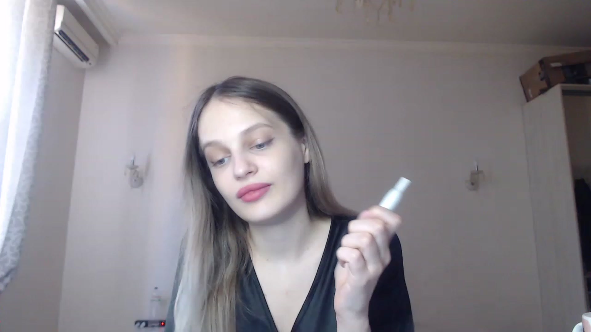 Gallery image thumbnail from Lola_vi's myfreecams stream on, 08/17/2023, 10:38 image 15 of 20