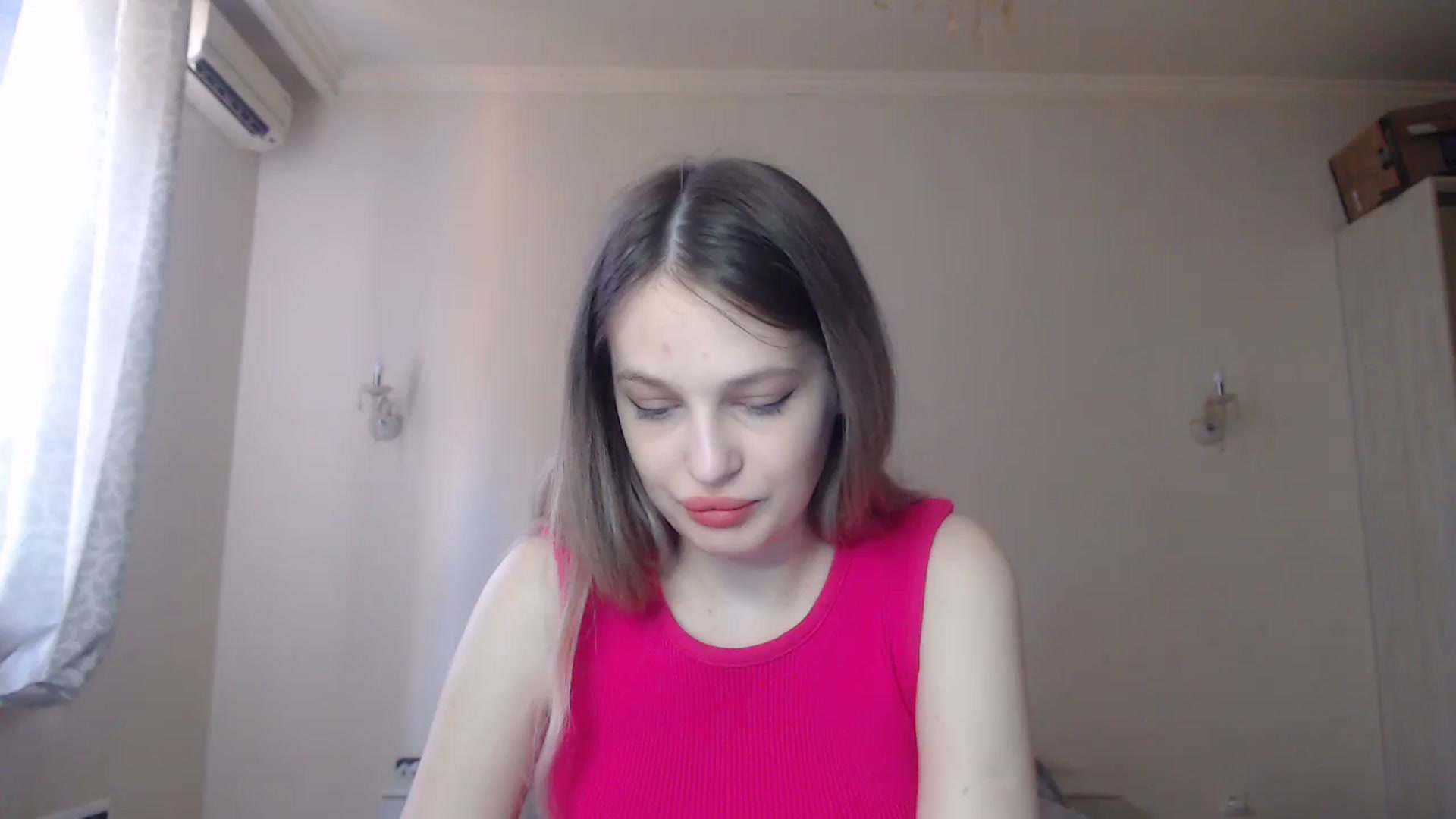 Gallery image thumbnail from Lola_vi's myfreecams stream on, 08/20/2023, 10:43 image 1 of 20