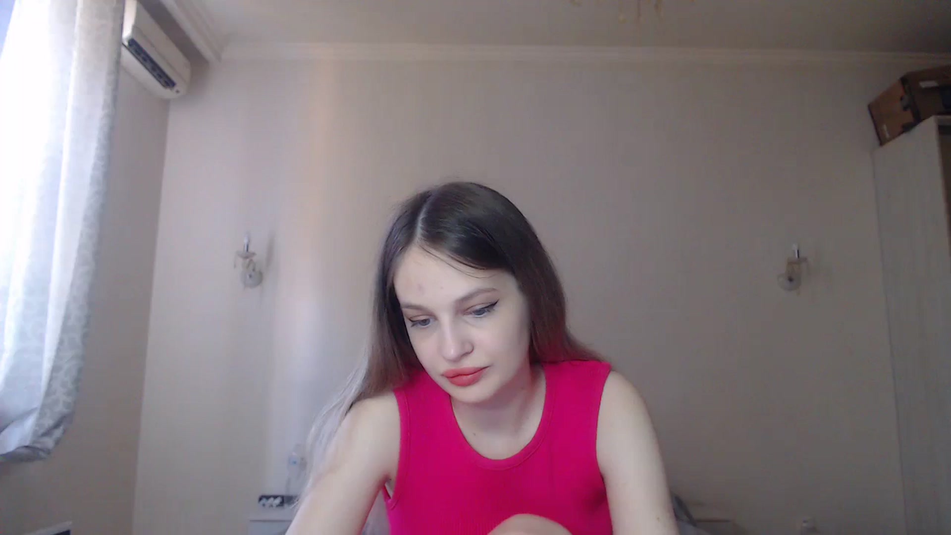 Gallery image thumbnail from Lola_vi's myfreecams stream on, 08/20/2023, 10:43 image 12 of 20