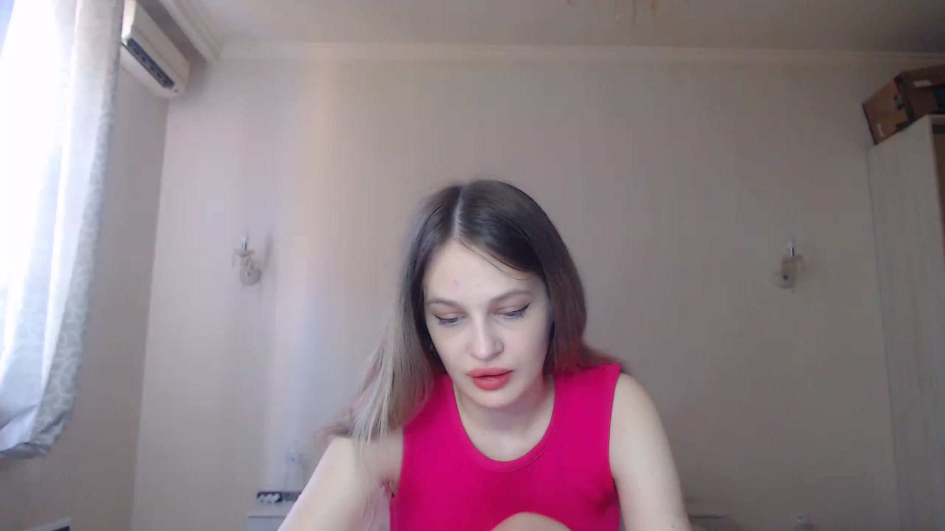Gallery image thumbnail from Lola_vi's myfreecams stream on, 08/20/2023, 10:43 image 18 of 20