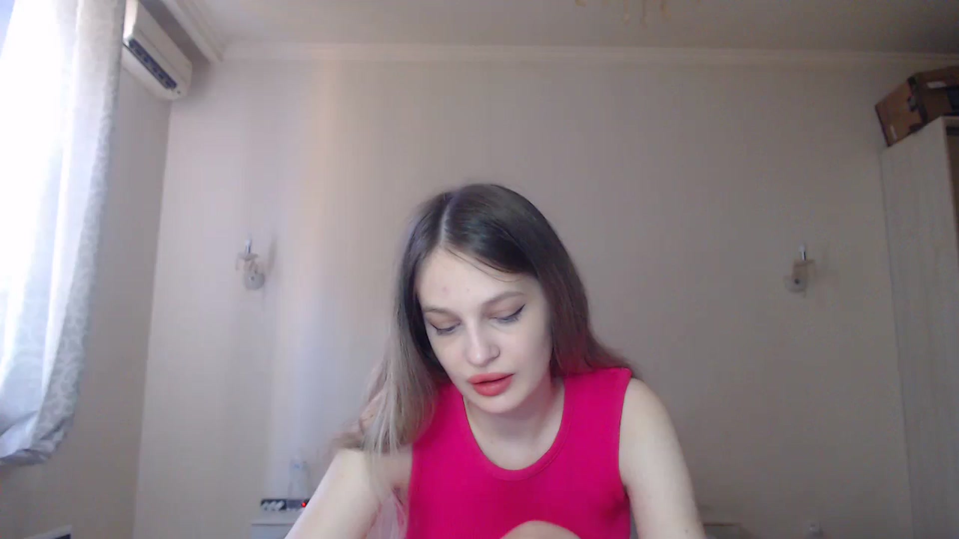 Gallery image thumbnail from Lola_vi's myfreecams stream on, 08/20/2023, 10:43 image 19 of 20