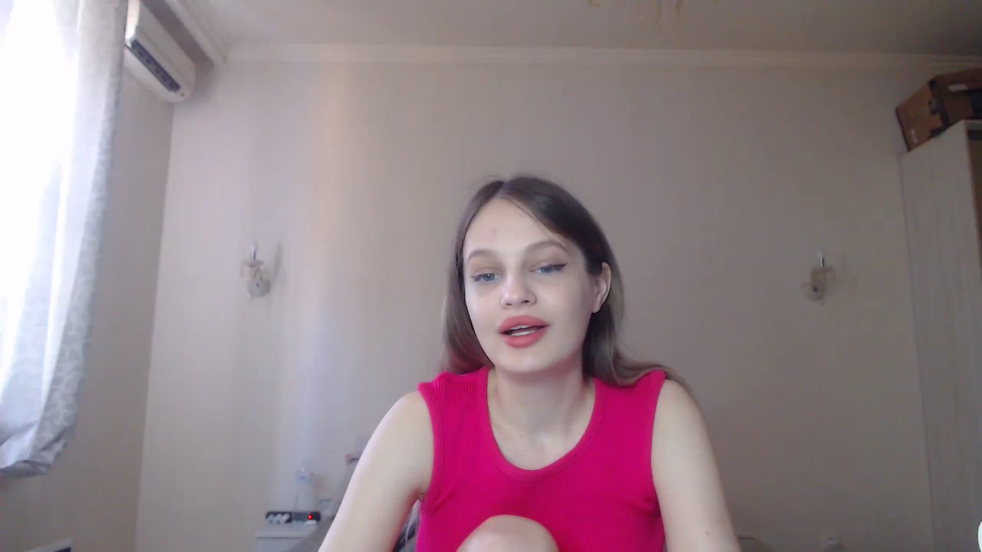 Gallery image thumbnail from Lola_vi's myfreecams stream on, 08/20/2023, 11:32 image 8 of 20