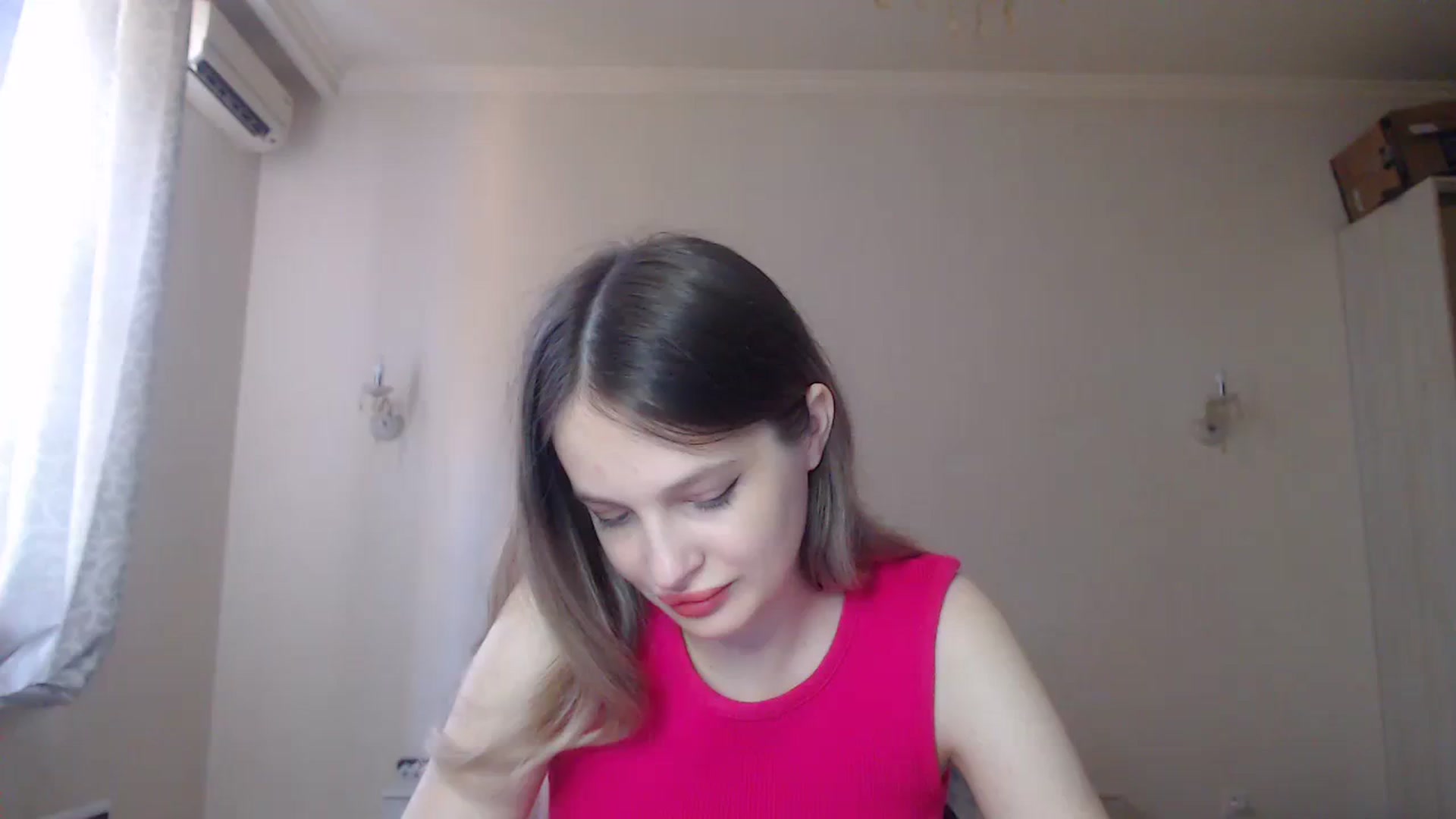 Gallery image thumbnail from Lola_vi's myfreecams stream on, 08/20/2023, 11:32 image 1 of 20