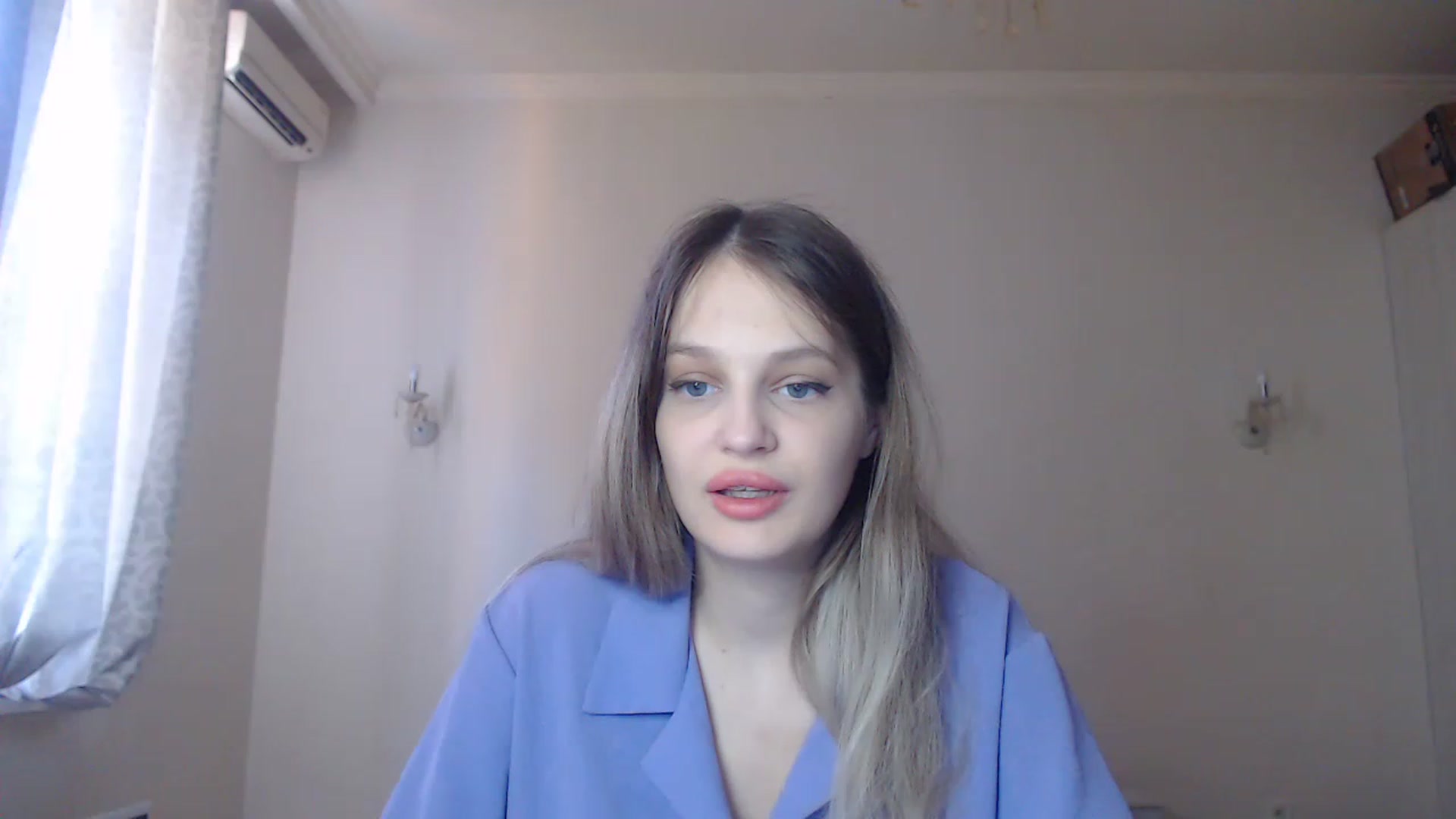 Gallery image thumbnail from Lola_vi's myfreecams stream on, 08/21/2023, 11:33 image 4 of 20