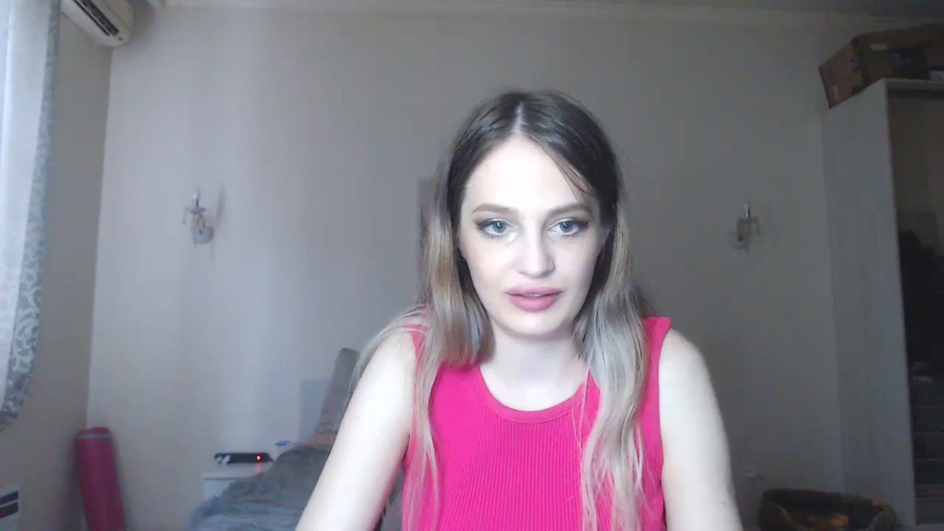 Gallery image thumbnail from Lola_vi's myfreecams stream on, 08/24/2023, 13:02 image 12 of 20