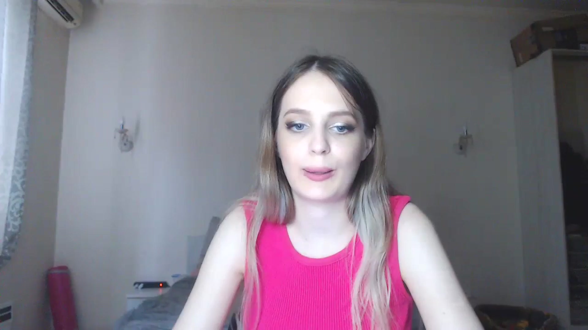 Gallery image thumbnail from Lola_vi's myfreecams stream on, 08/24/2023, 13:02 image 11 of 20