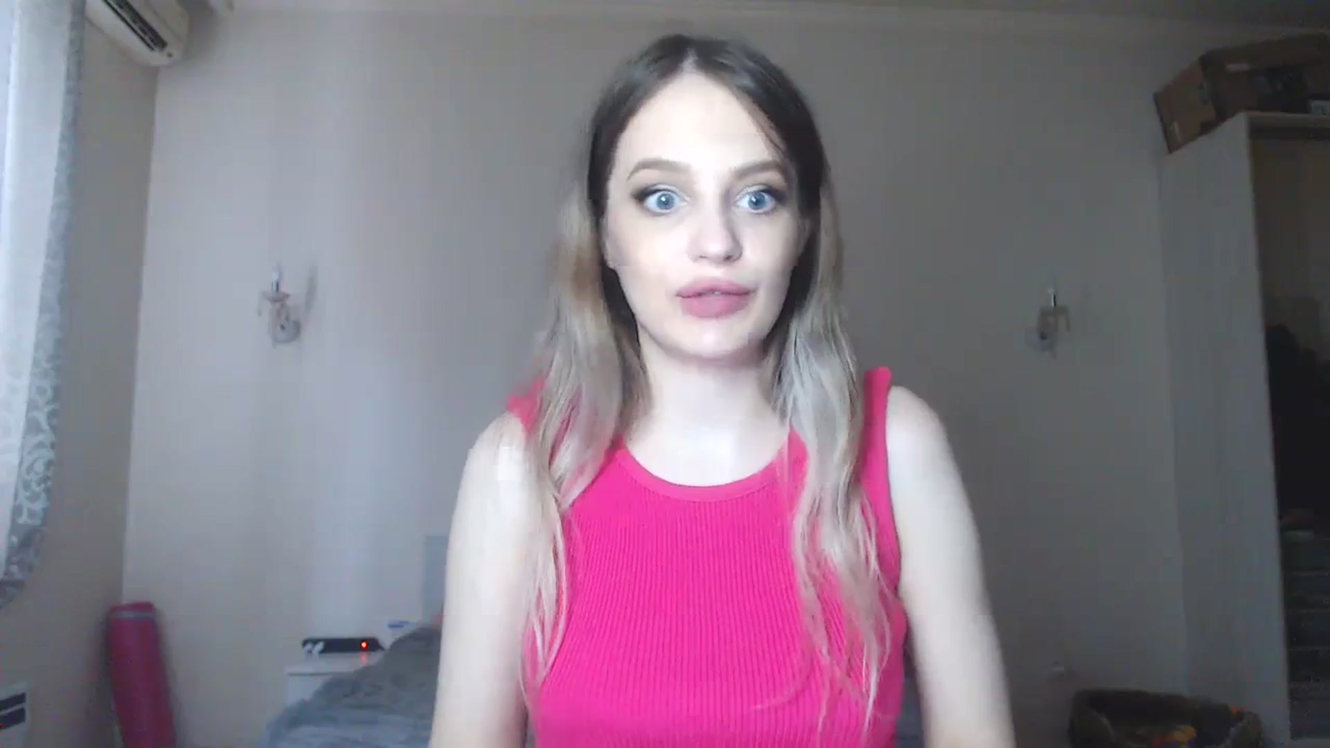 Gallery image thumbnail from Lola_vi's myfreecams stream on, 08/24/2023, 13:02 image 13 of 20
