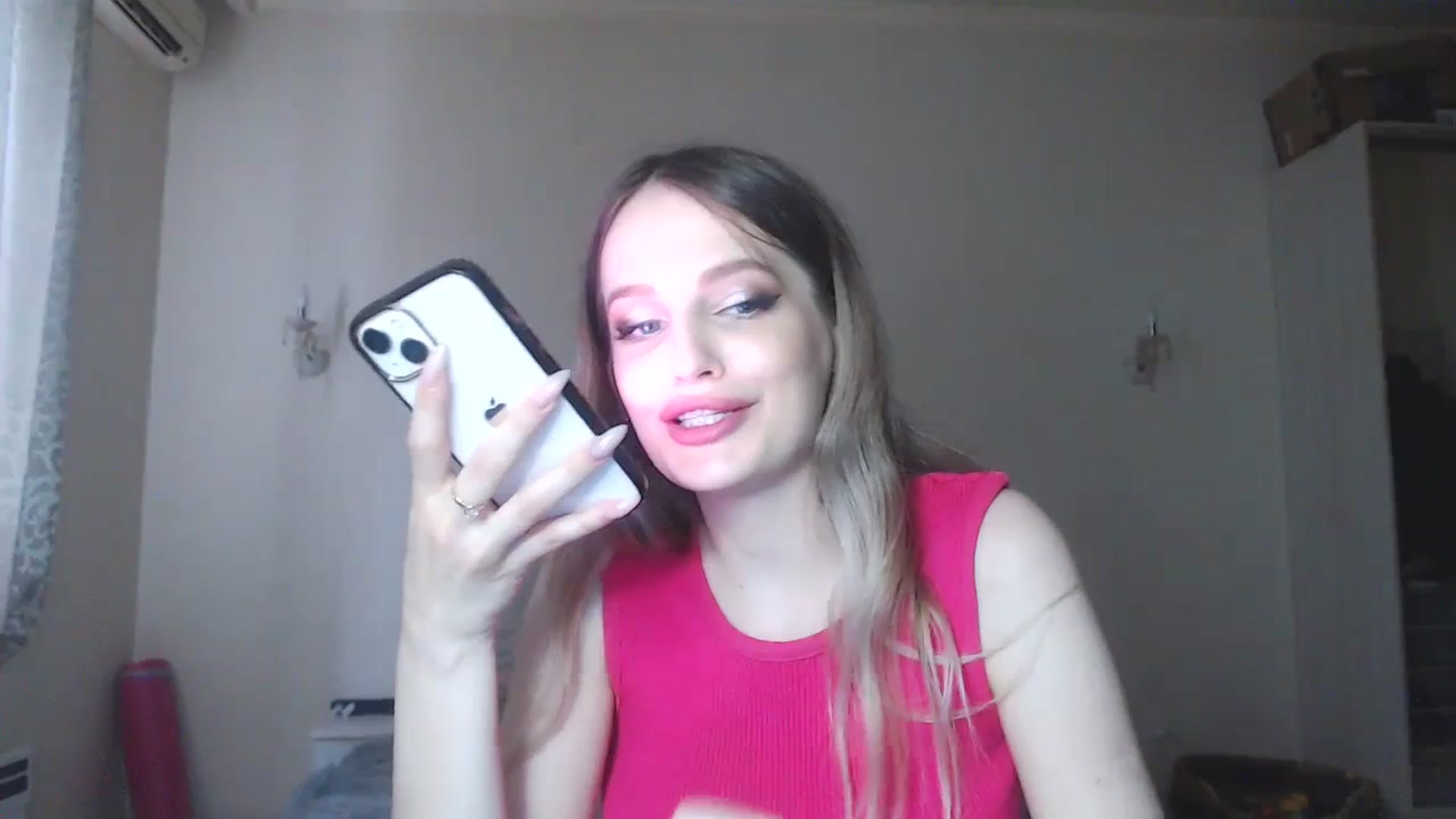 Gallery image thumbnail from Lola_vi's myfreecams stream on, 08/24/2023, 13:02 image 5 of 20