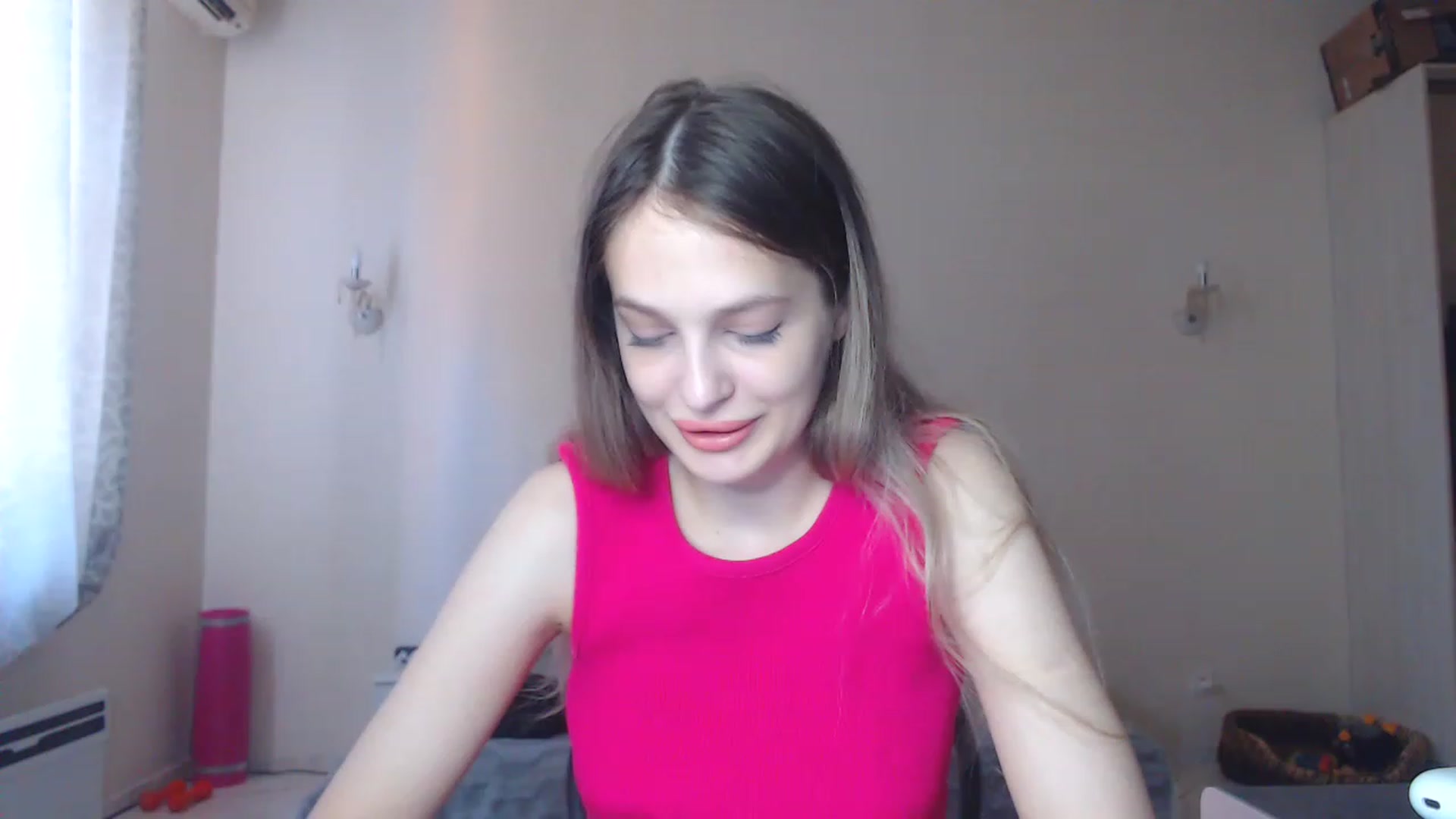 Gallery image thumbnail from Lola_vi's myfreecams stream on, 08/27/2023, 11:45 image 5 of 20