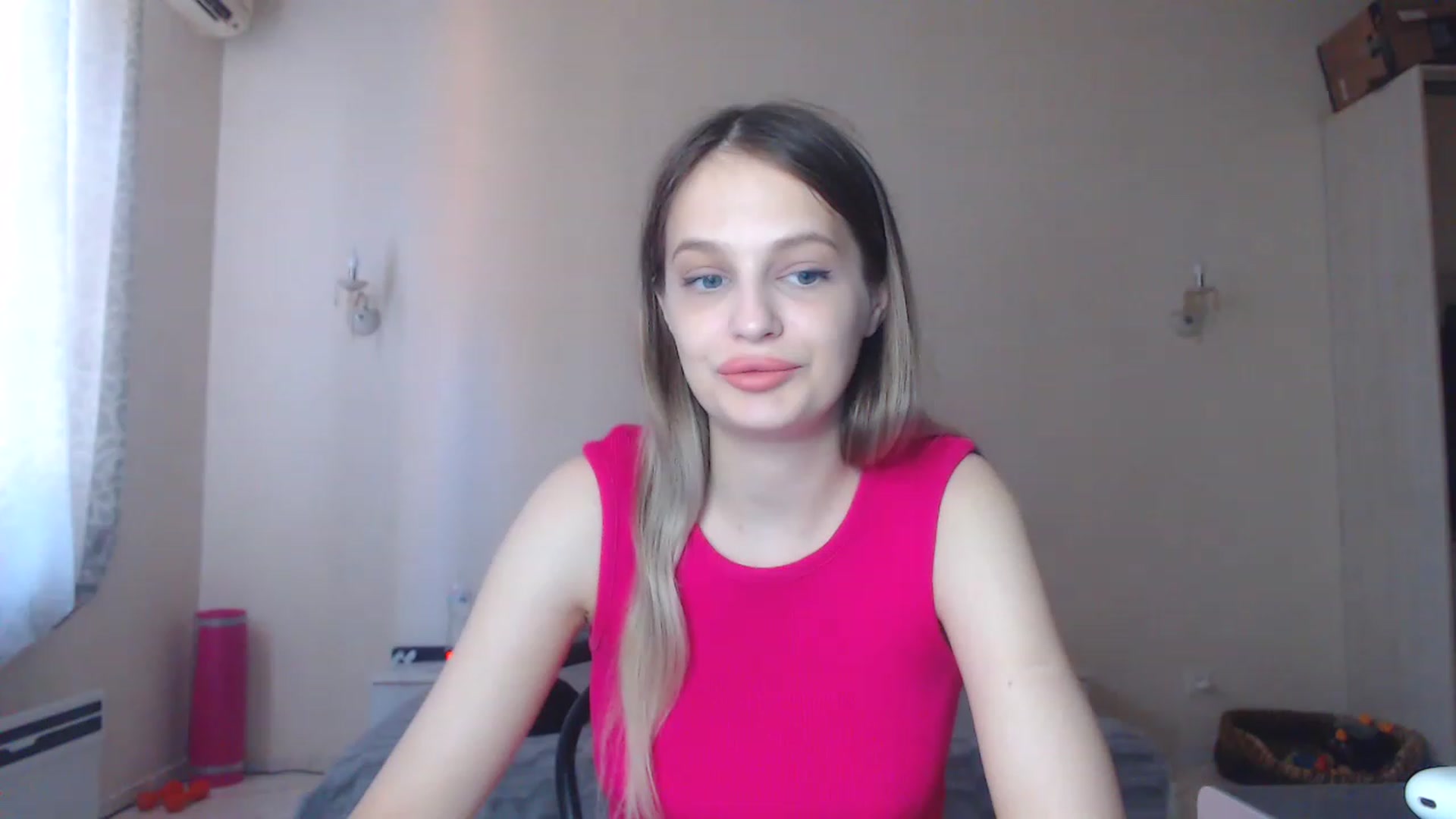 Gallery image thumbnail from Lola_vi's myfreecams stream on, 08/27/2023, 11:45 image 7 of 20