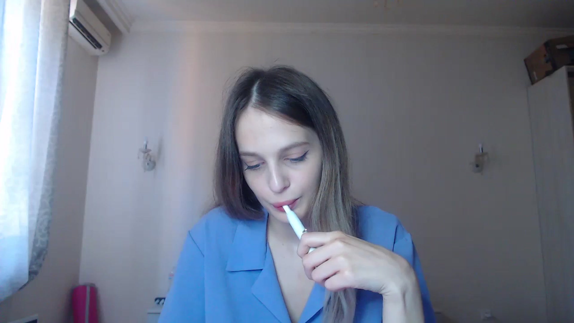 Gallery image thumbnail from Lola_vi's myfreecams stream on, 08/29/2023, 10:11 image 2 of 20