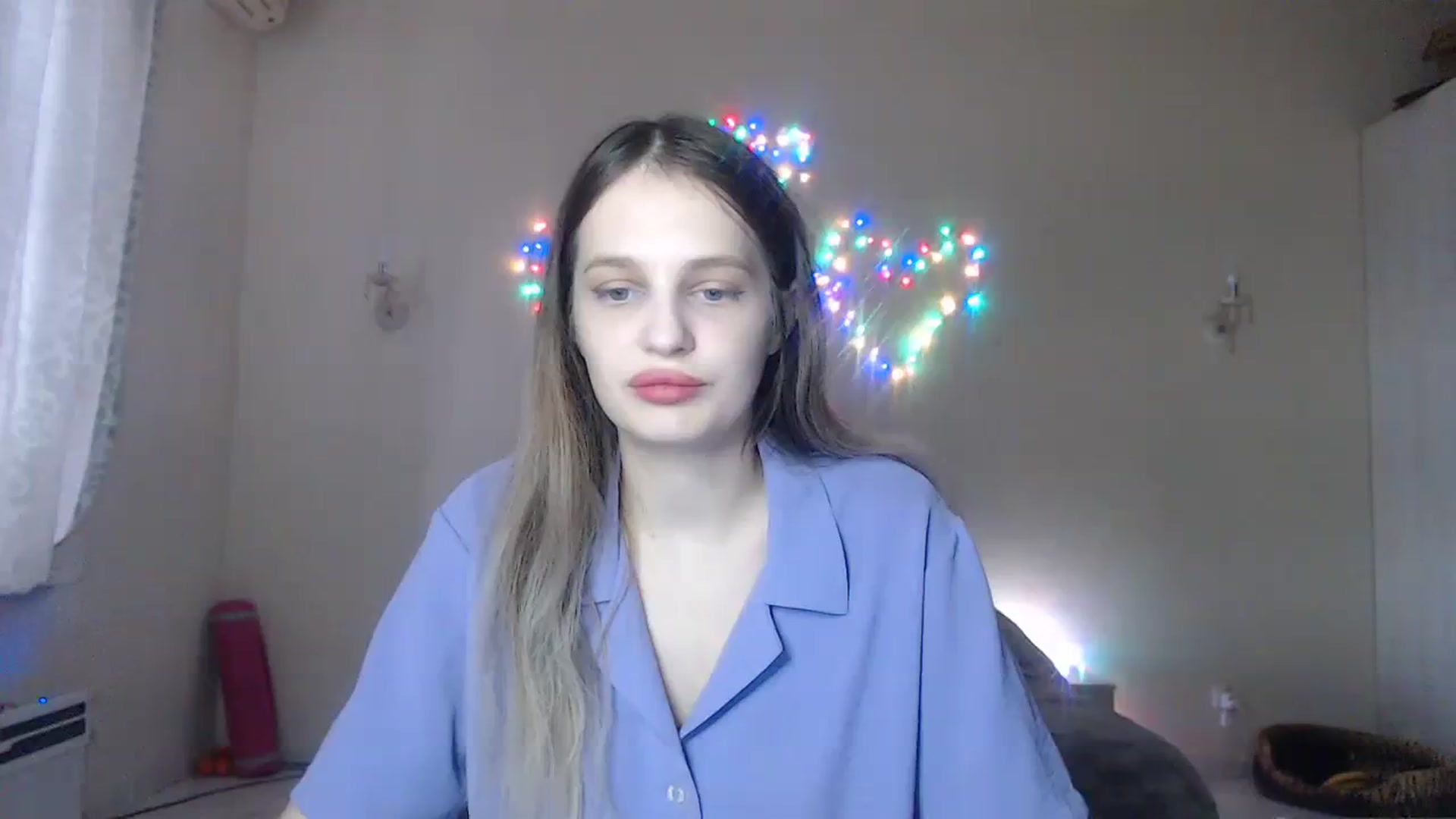 Gallery image thumbnail from Lola_vi's myfreecams stream on, 12/03/2023, 13:11 image 7 of 20