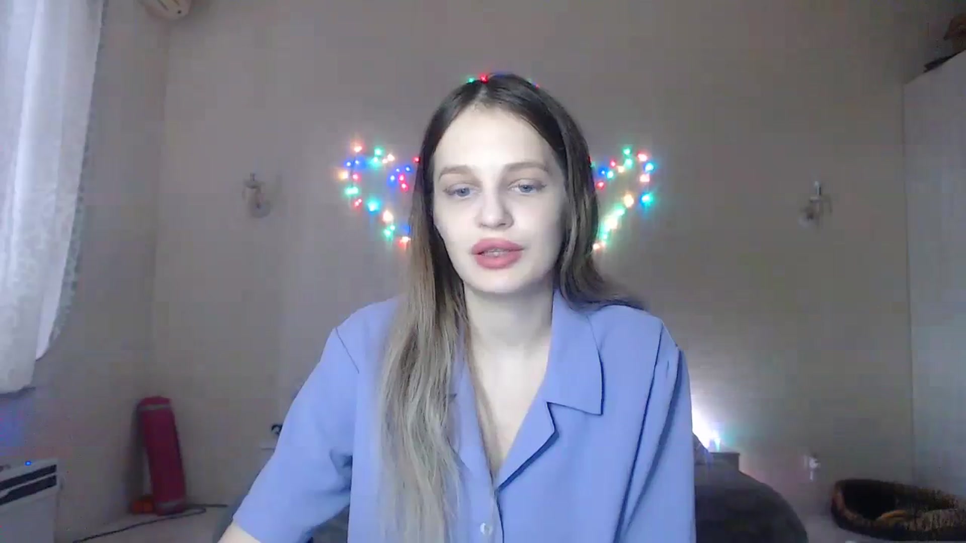Gallery image thumbnail from Lola_vi's myfreecams stream on, 12/03/2023, 13:11 image 18 of 20