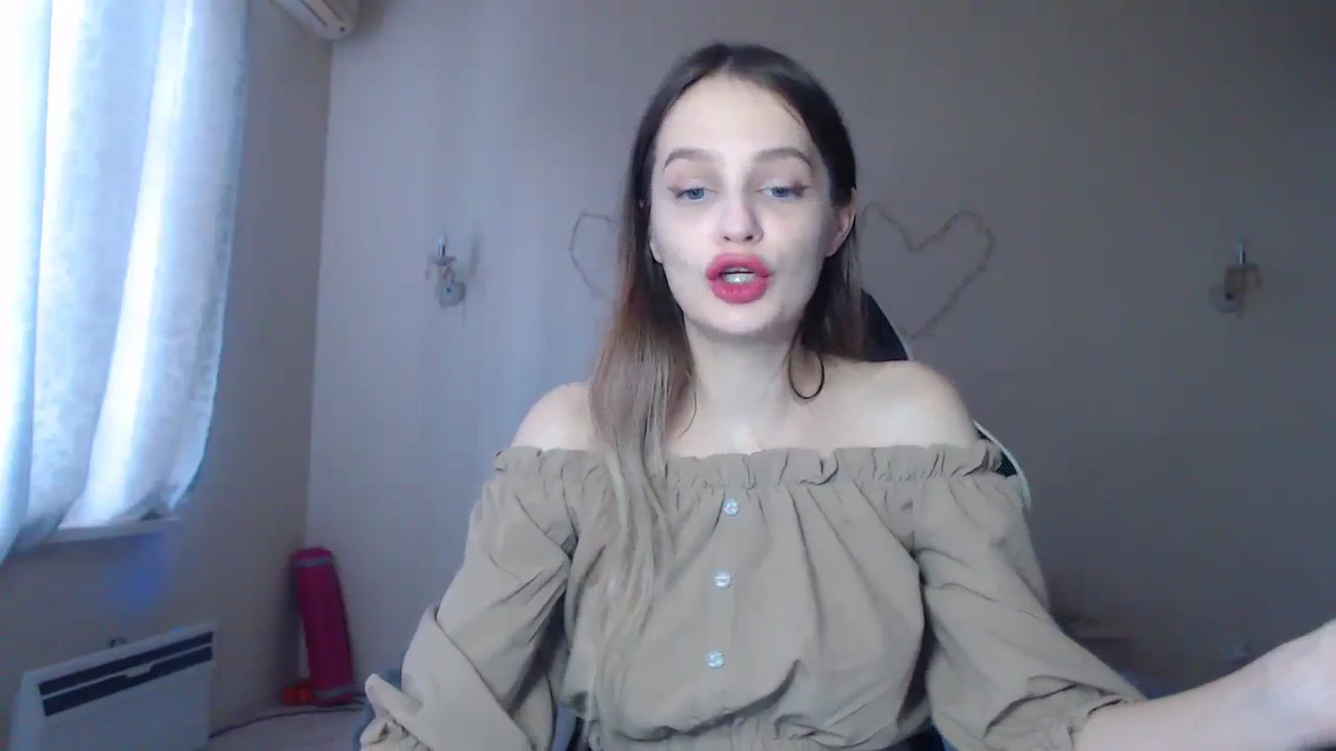 Gallery image thumbnail from Lola_vi's myfreecams stream on, 12/21/2023, 12:08 image 19 of 20