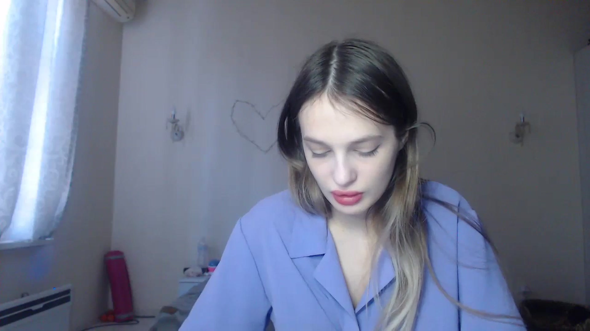 Gallery image thumbnail from Lola_vi's myfreecams stream on, 12/24/2023, 12:06 image 13 of 20