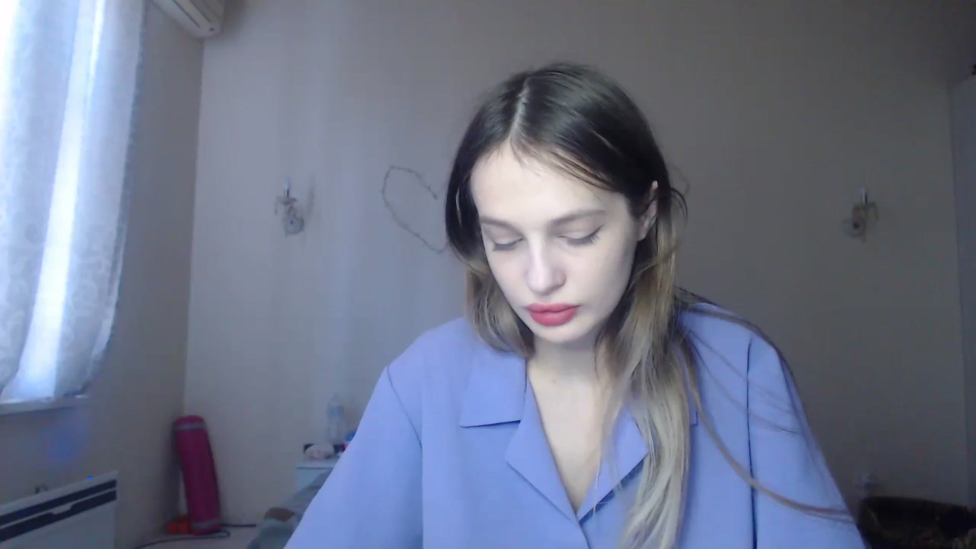 Gallery image thumbnail from Lola_vi's myfreecams stream on, 12/24/2023, 12:06 image 12 of 20