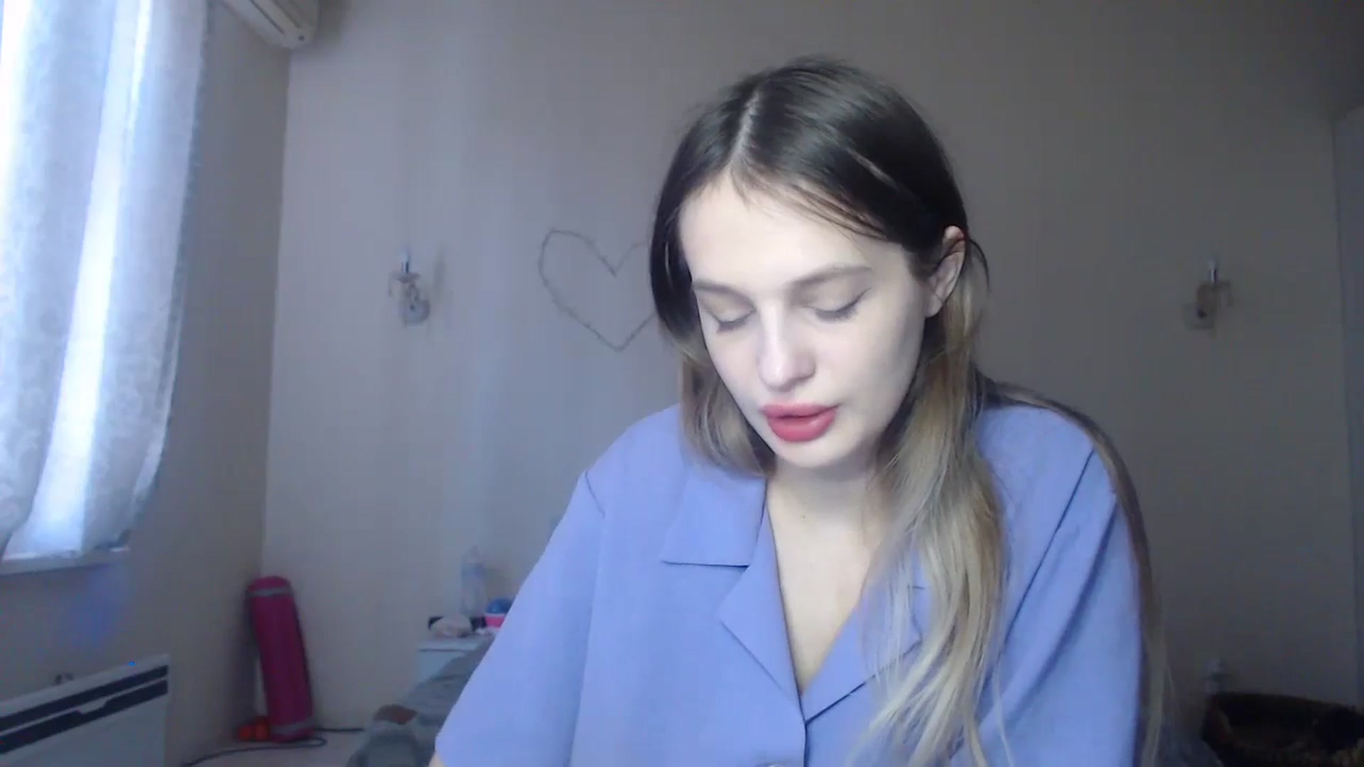Gallery image thumbnail from Lola_vi's myfreecams stream on, 12/24/2023, 12:06 image 7 of 20