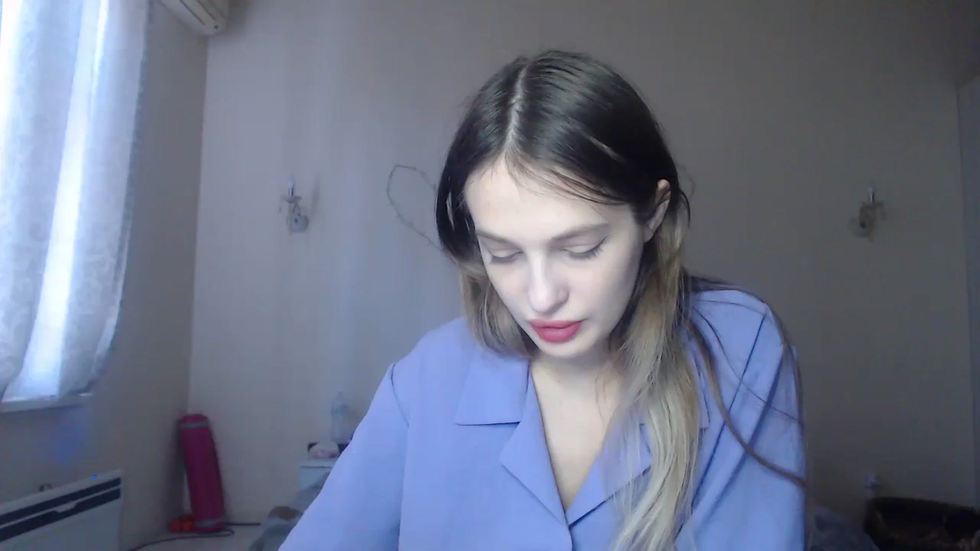 Gallery image thumbnail from Lola_vi's myfreecams stream on, 12/24/2023, 12:06 image 10 of 20