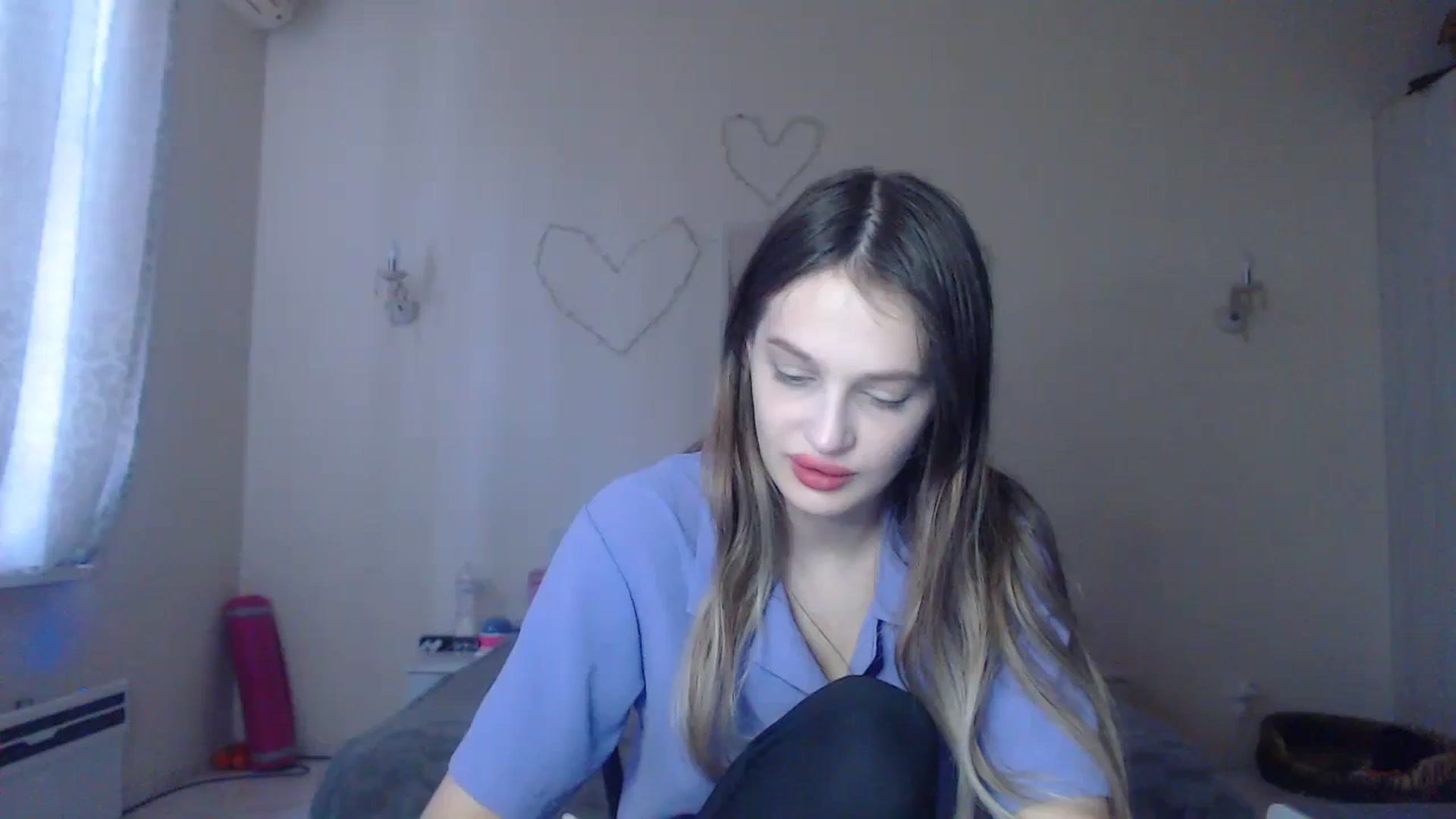 Gallery image thumbnail from Lola_vi's myfreecams stream on, 12/25/2023, 12:44 image 18 of 20