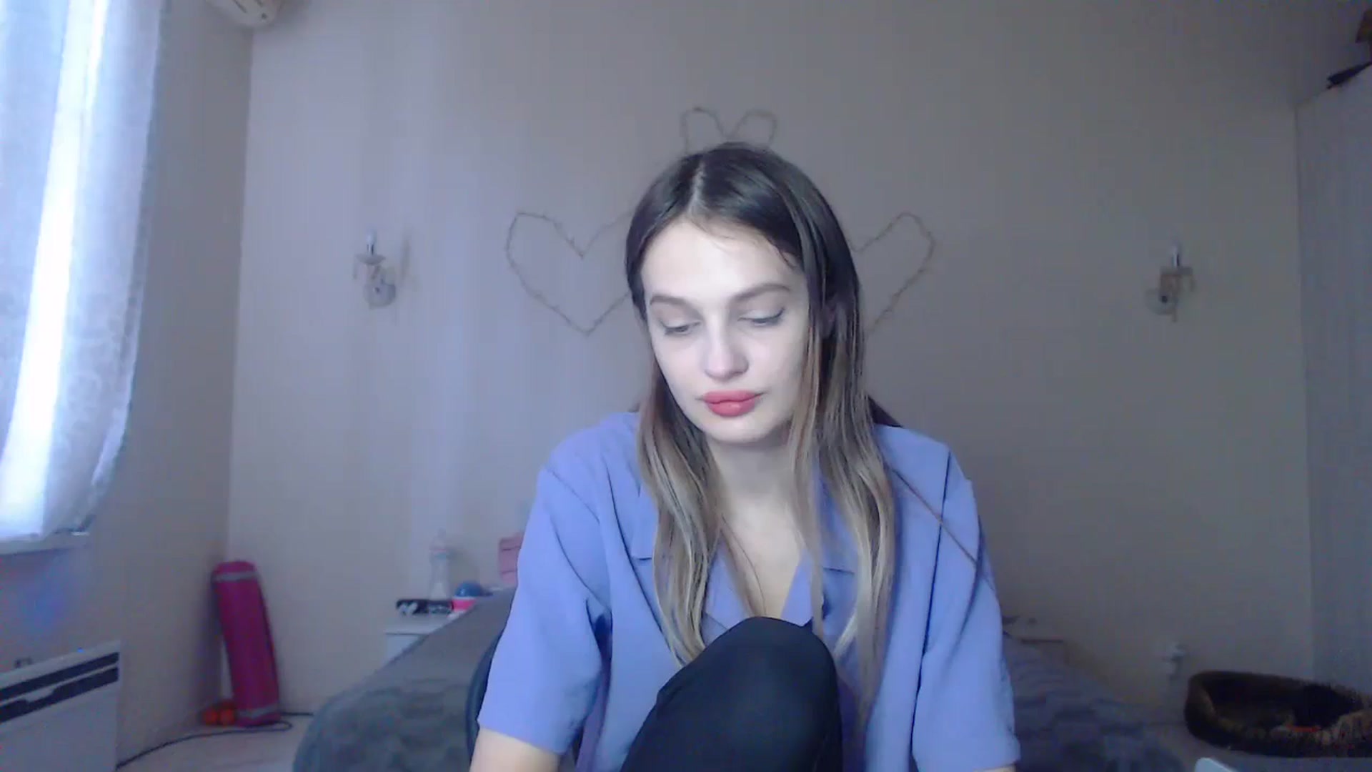 Gallery image thumbnail from Lola_vi's myfreecams stream on, 12/25/2023, 12:44 image 10 of 20