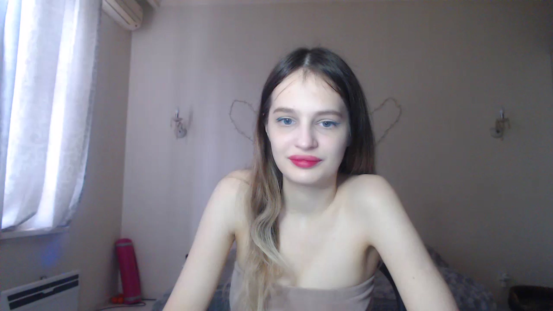 Gallery image thumbnail from Lola_vi's myfreecams stream on, 12/26/2023, 12:43 image 20 of 20