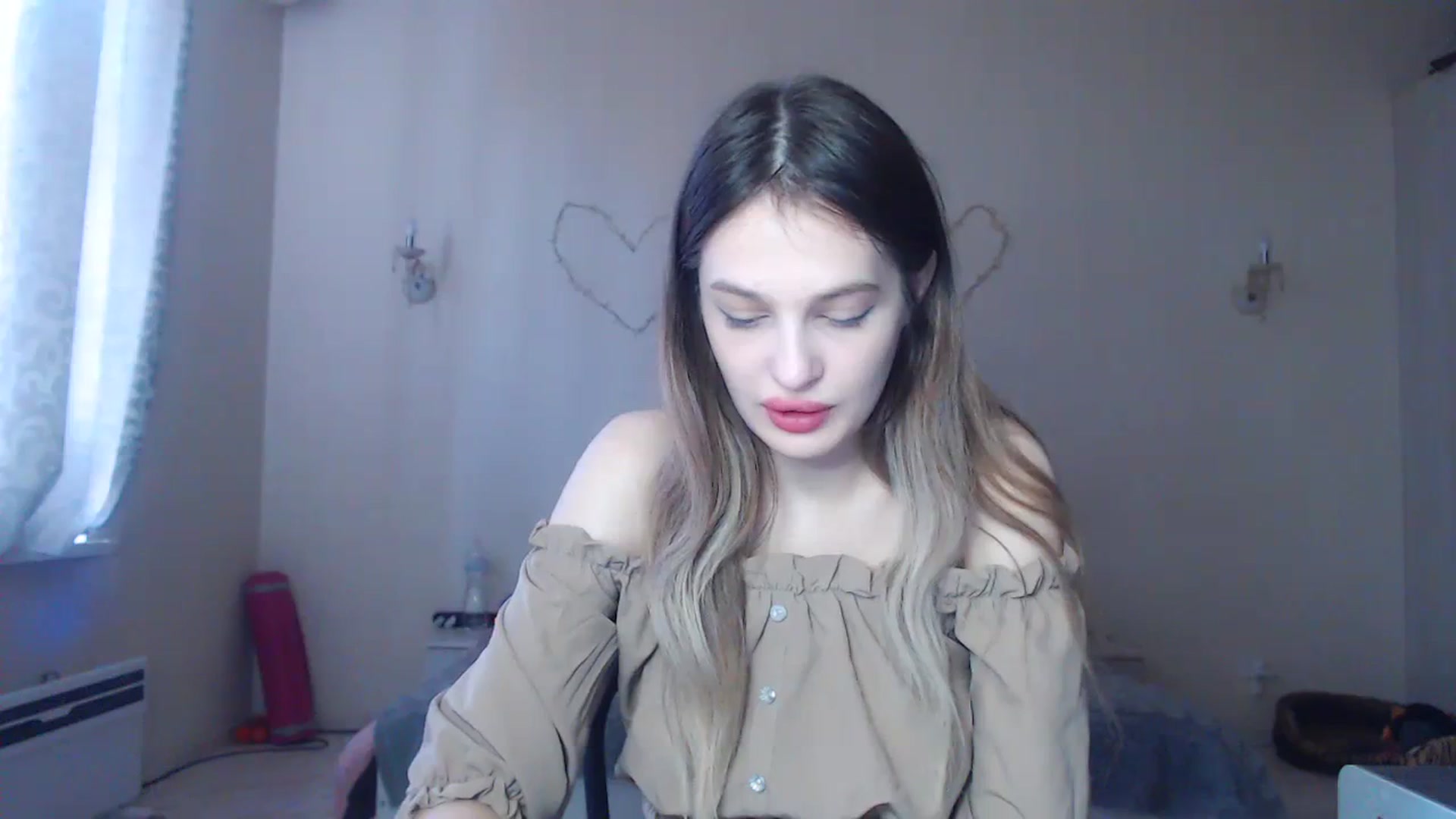 Gallery image thumbnail from Lola_vi's myfreecams stream on, 12/28/2023, 12:31 image 11 of 20