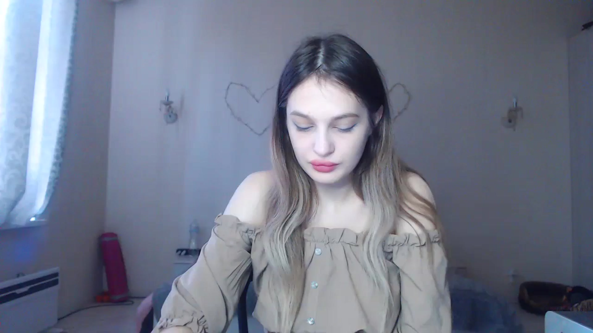 Gallery image thumbnail from Lola_vi's myfreecams stream on, 12/28/2023, 12:31 image 12 of 20