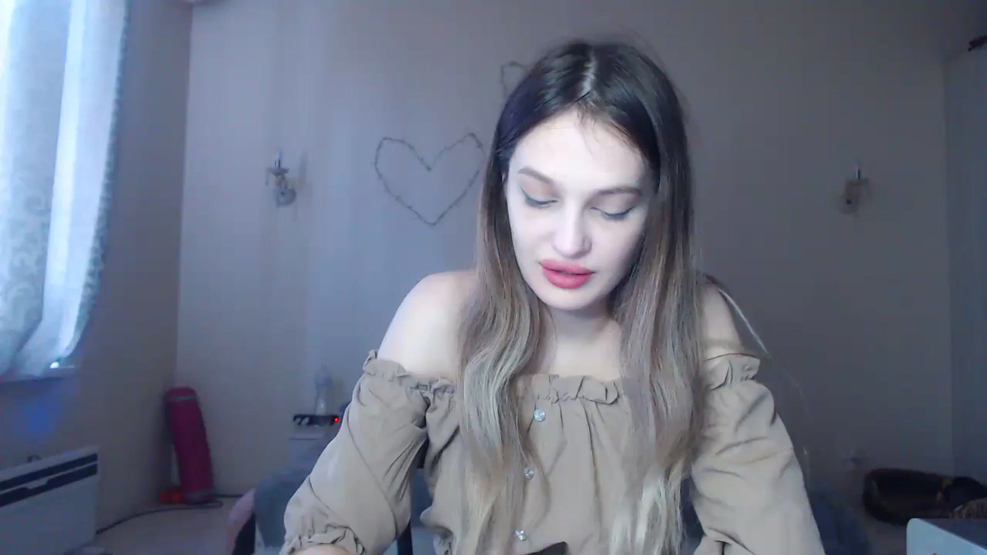 Gallery image thumbnail from Lola_vi's myfreecams stream on, 12/28/2023, 12:31 image 8 of 20