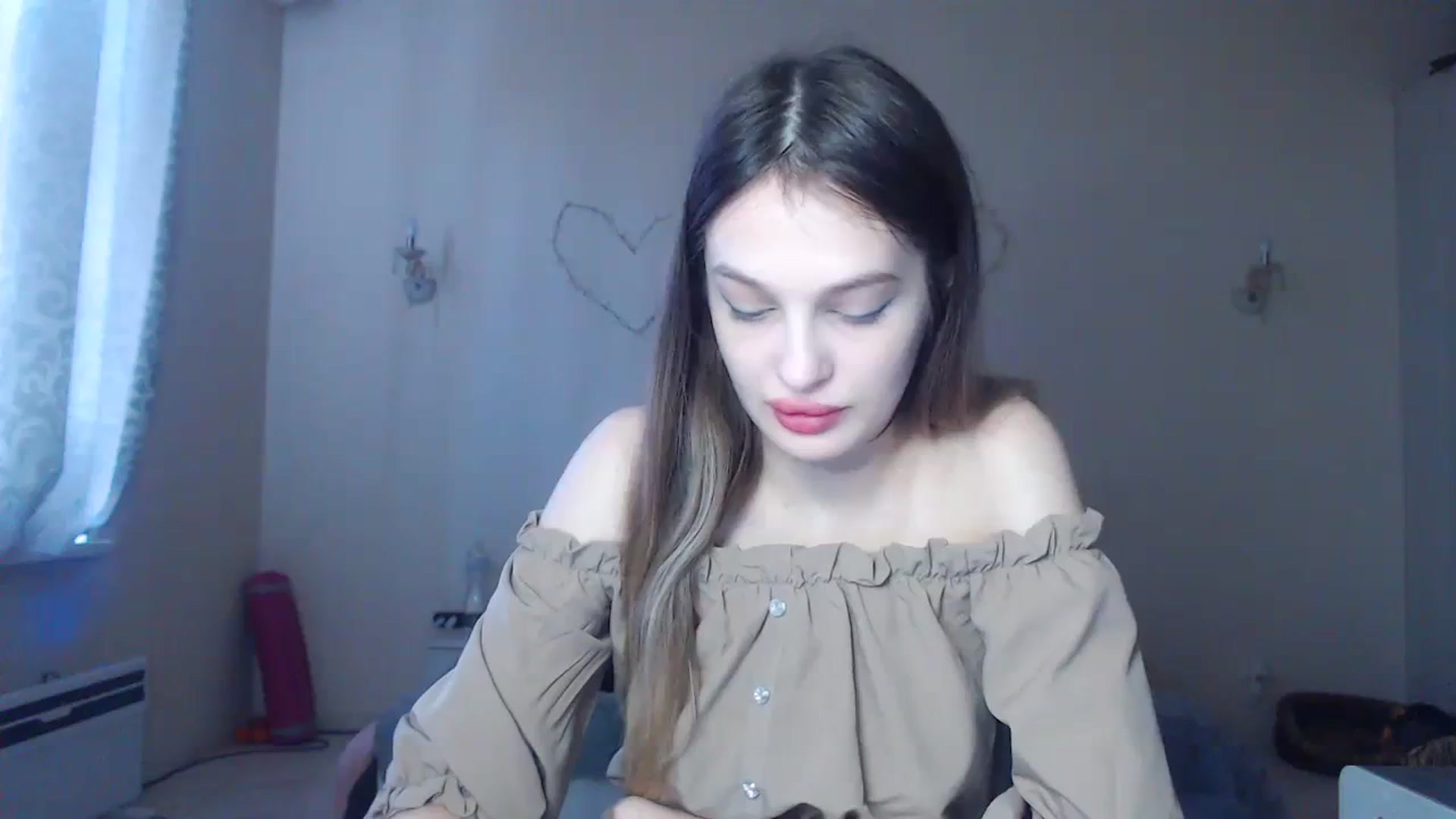 Gallery image thumbnail from Lola_vi's myfreecams stream on, 12/28/2023, 12:31 image 19 of 20
