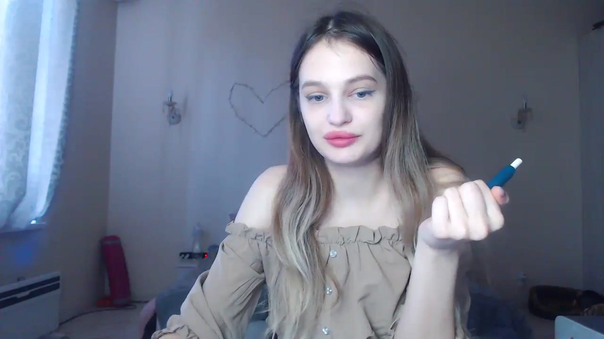 Gallery image thumbnail from Lola_vi's myfreecams stream on, 12/28/2023, 12:31 image 4 of 20