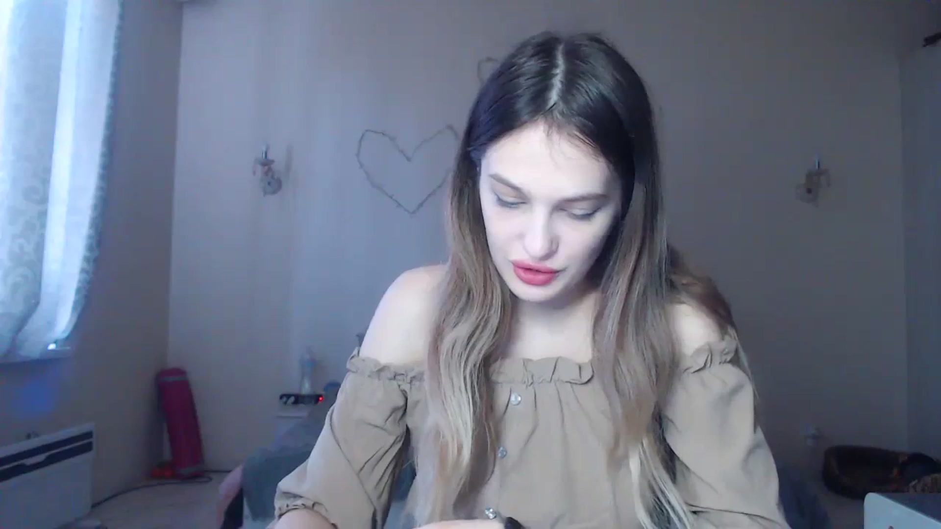 Gallery image thumbnail from Lola_vi's myfreecams stream on, 12/28/2023, 12:31 image 7 of 20
