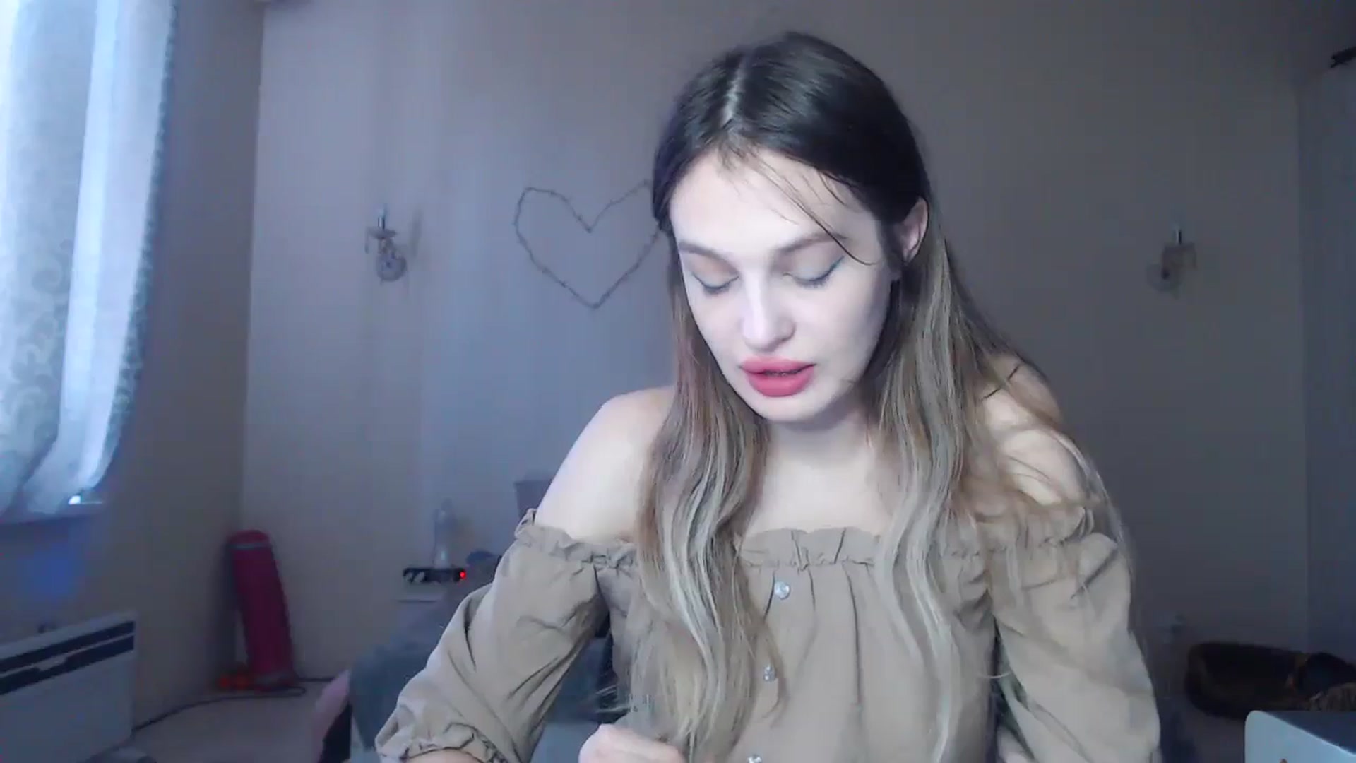 Gallery image thumbnail from Lola_vi's myfreecams stream on, 12/28/2023, 12:31 image 2 of 20