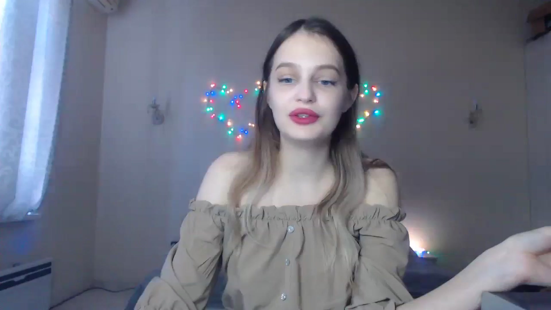 Gallery image thumbnail from Lola_vi's myfreecams stream on, 12/31/2023, 12:30 image 4 of 20