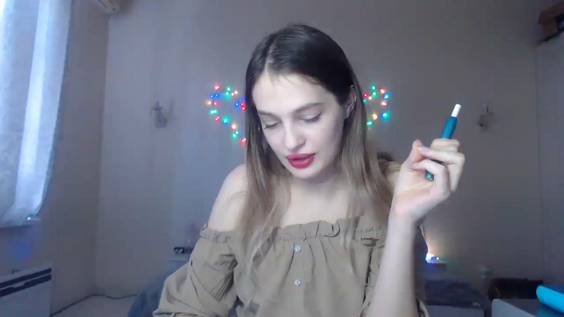 Gallery image thumbnail from Lola_vi's myfreecams stream on, 12/31/2023, 12:30 image 19 of 20