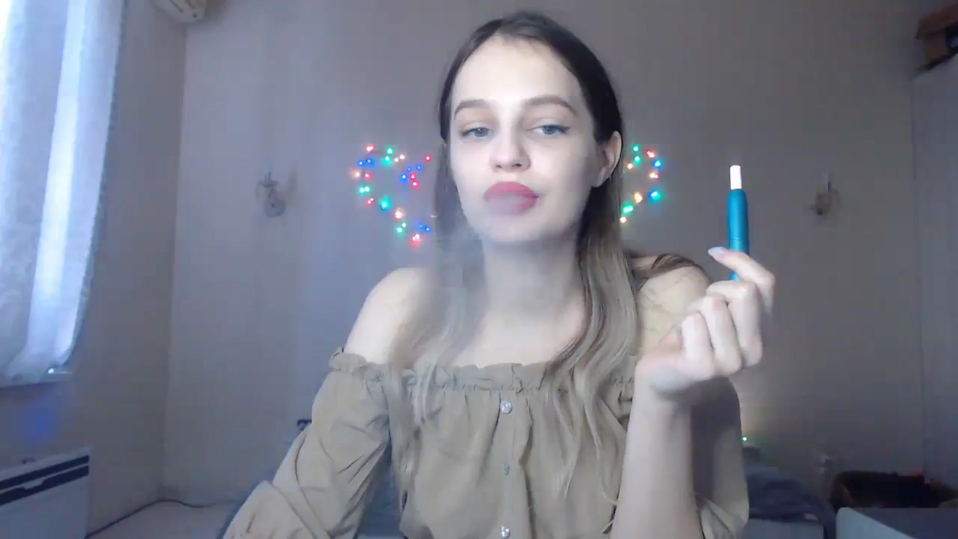 Gallery image thumbnail from Lola_vi's myfreecams stream on, 12/31/2023, 12:30 image 3 of 20