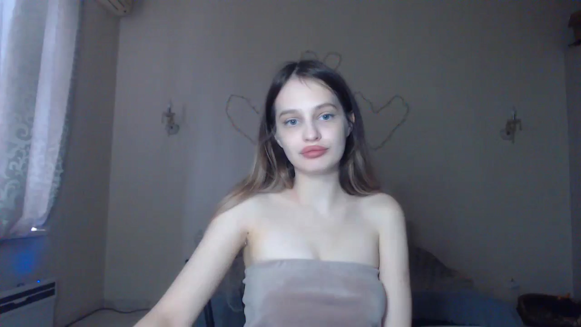 Gallery image thumbnail from Lola_vi's myfreecams stream on, 01/01/2024, 12:57 image 11 of 20